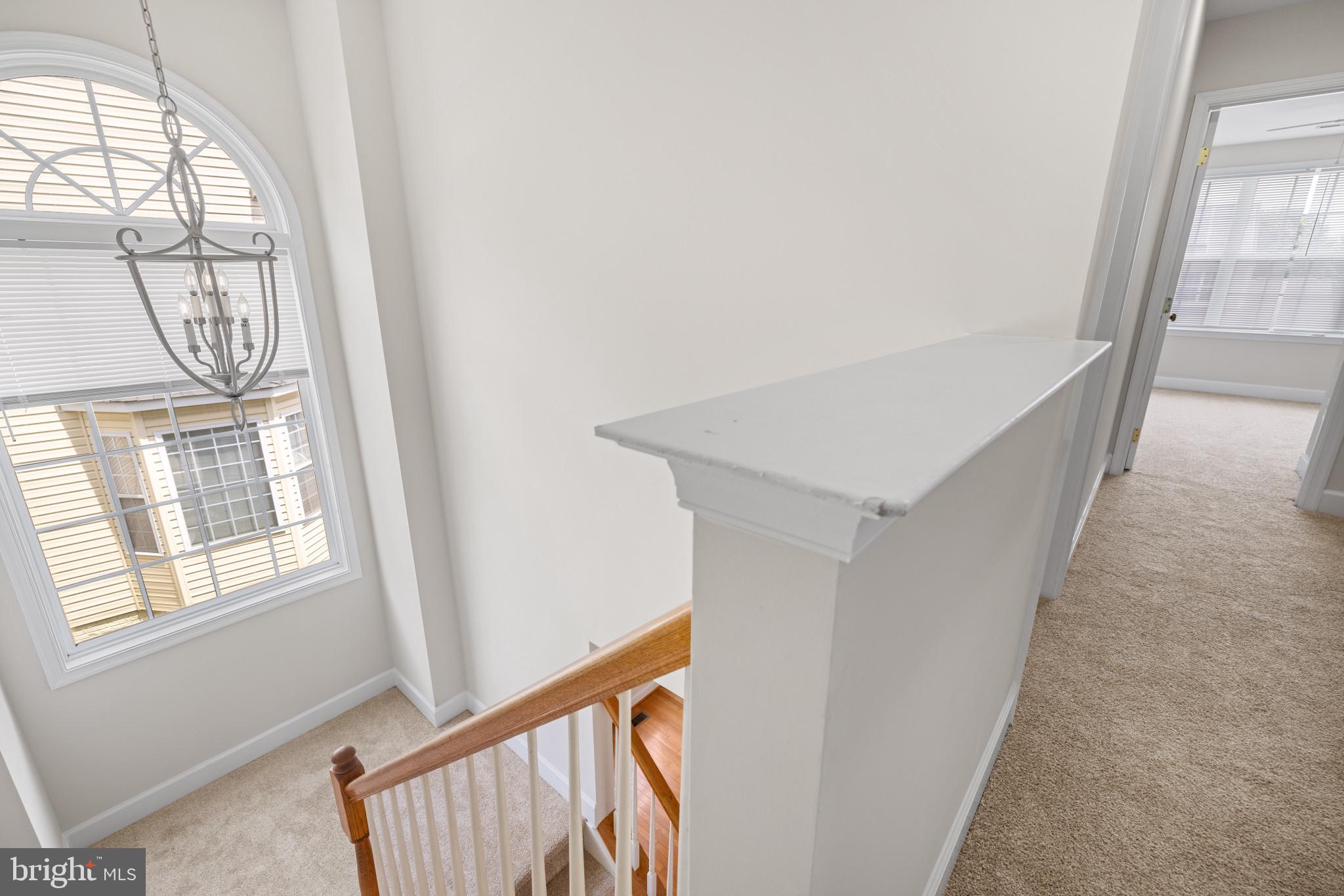 1820 N GREENLEESE DR