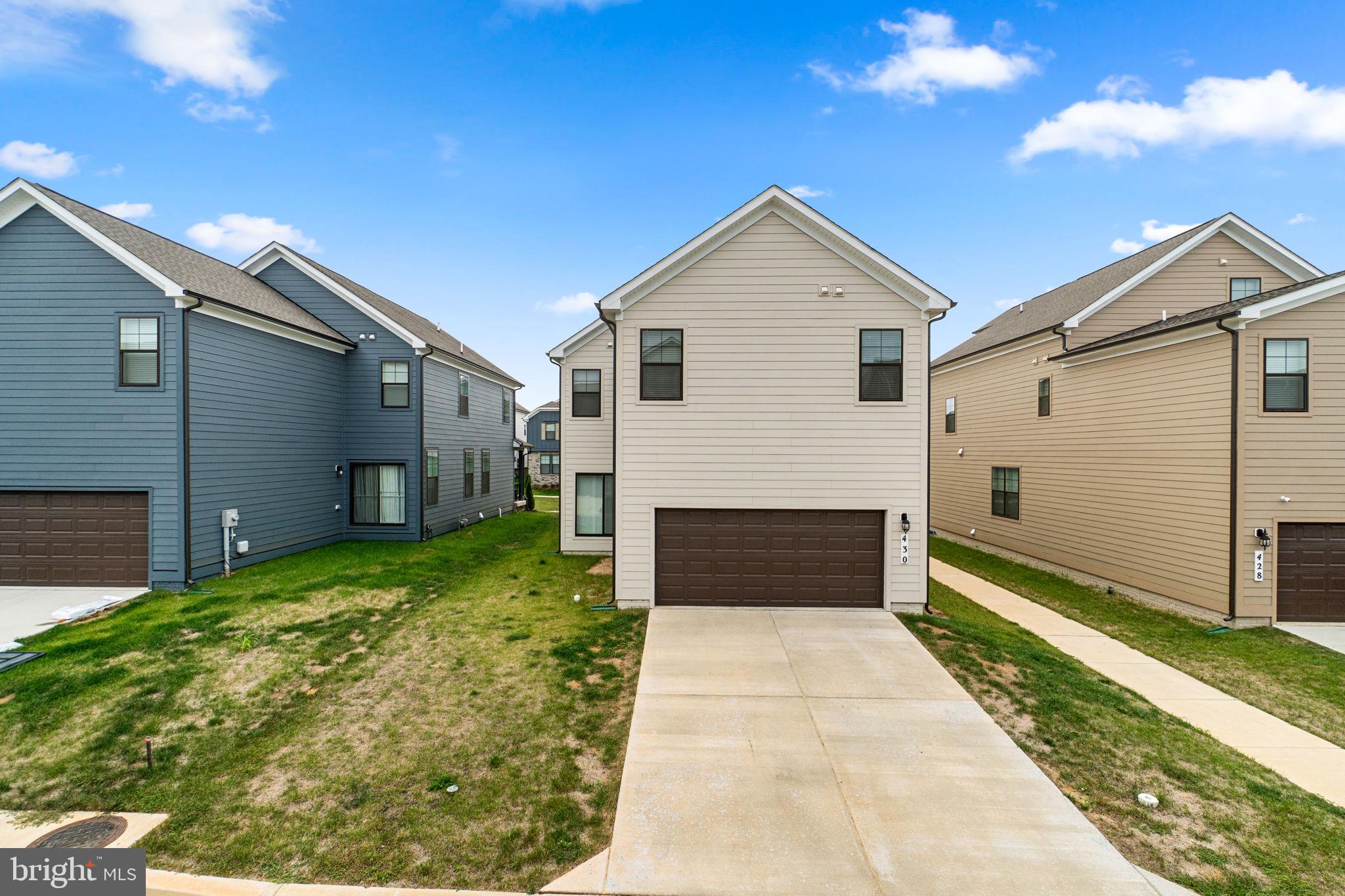 430 Constellation Ln