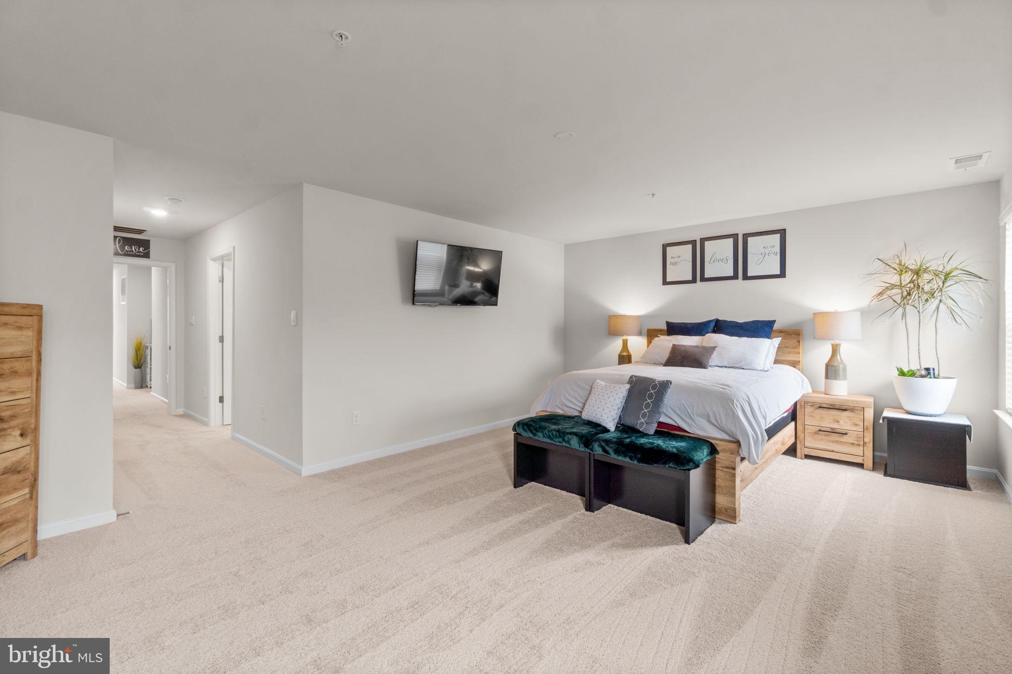 430 Constellation Ln