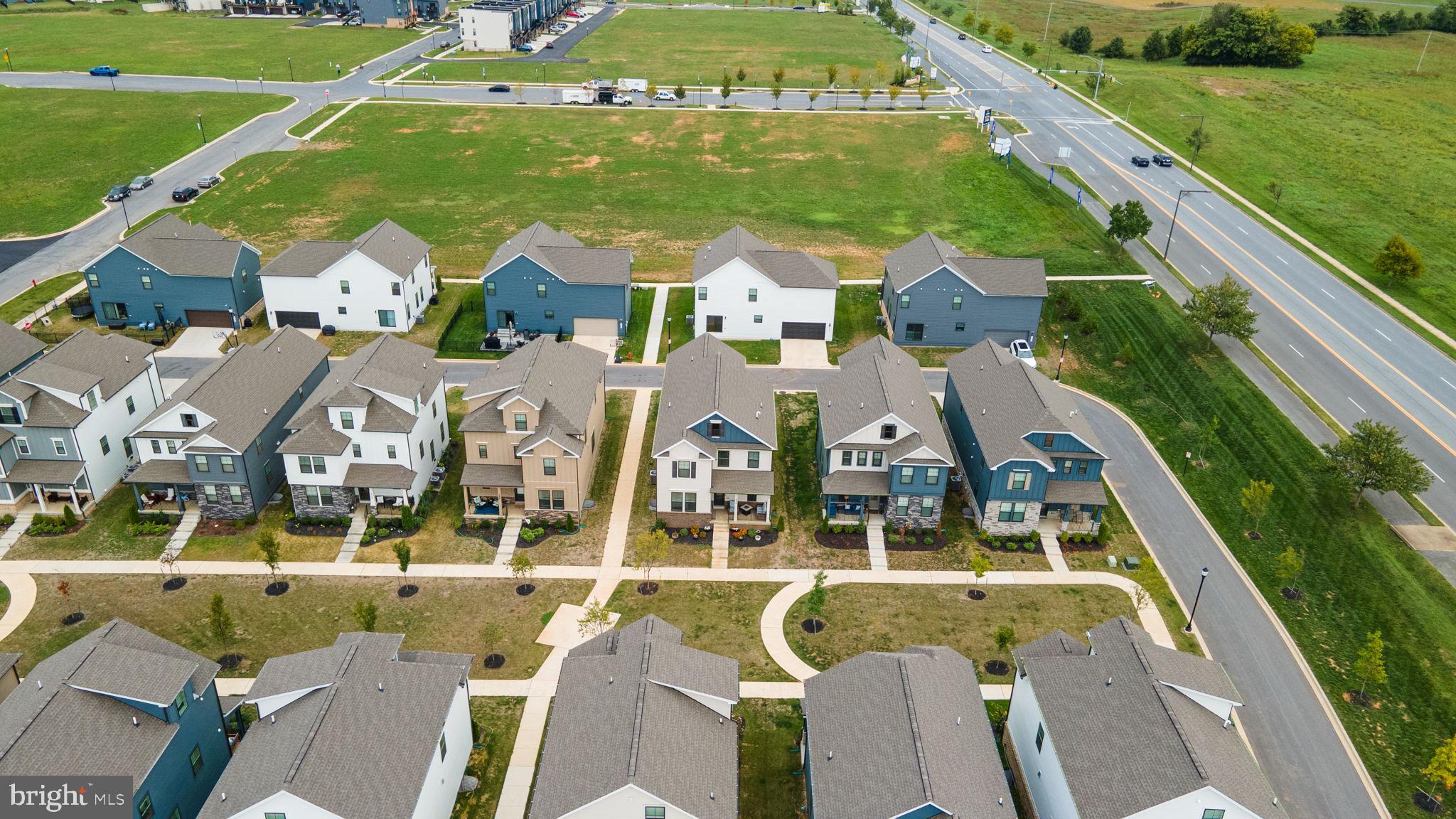 430 Constellation Ln