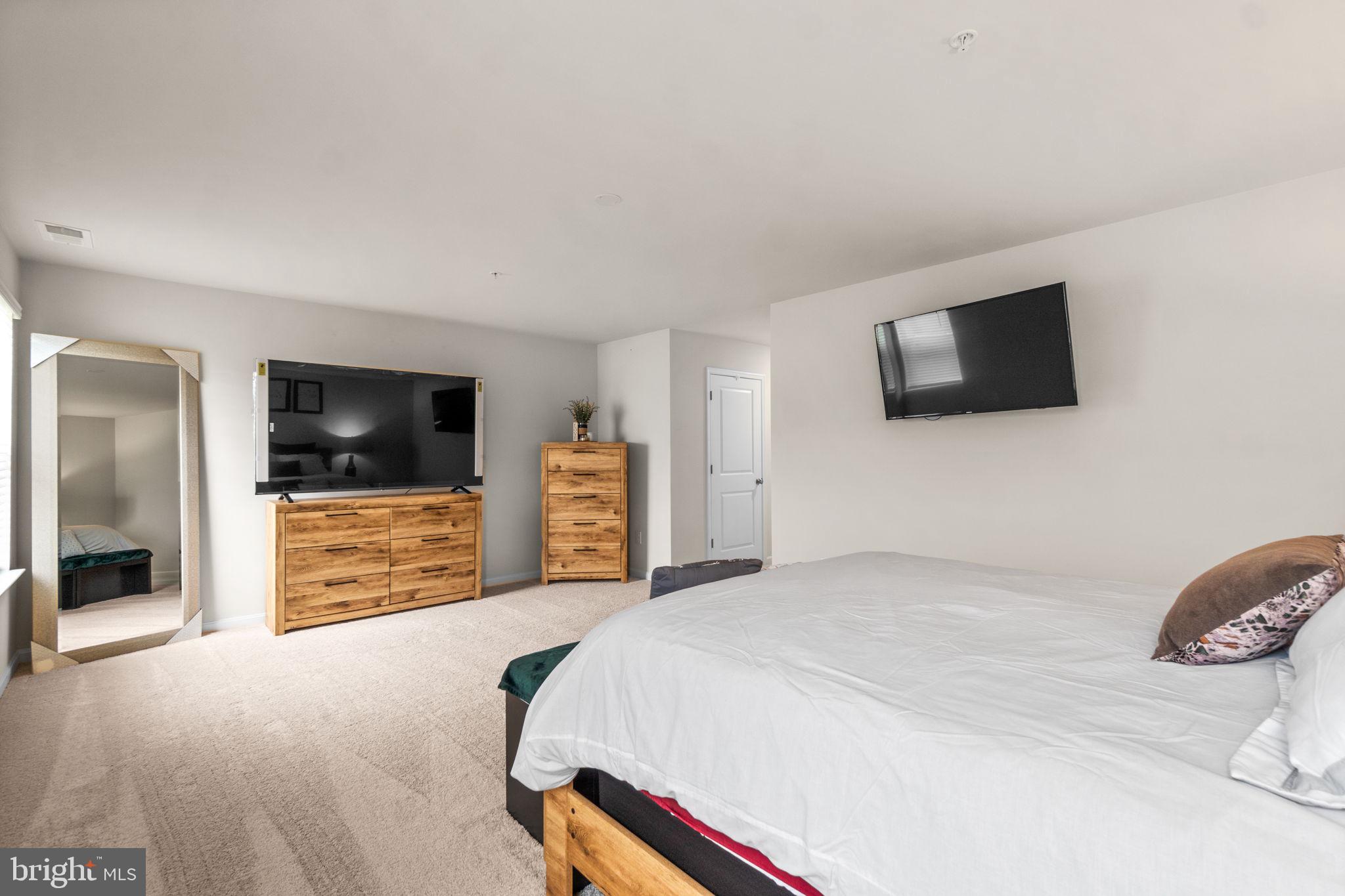 430 Constellation Ln