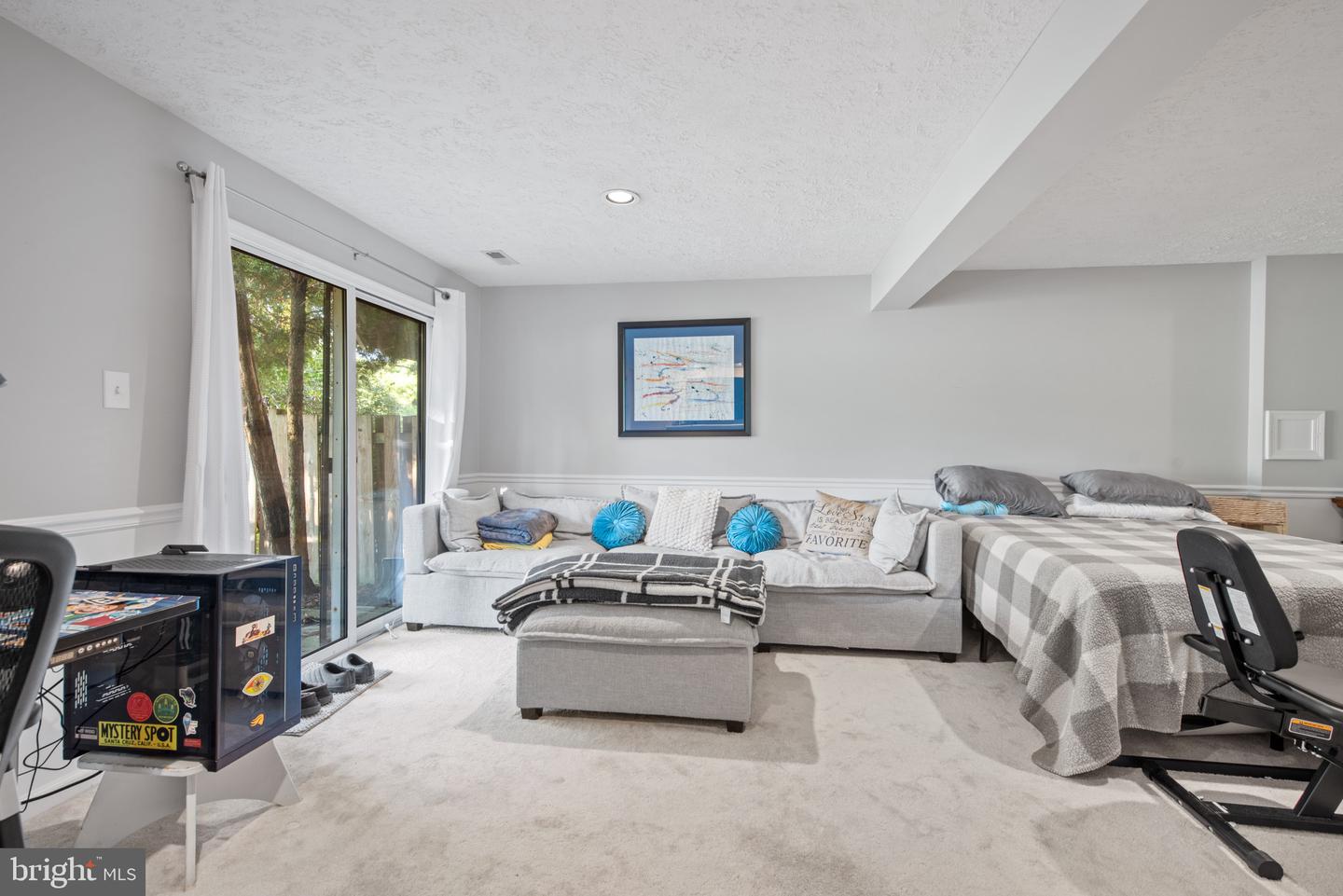 5559 Foxhall Ct