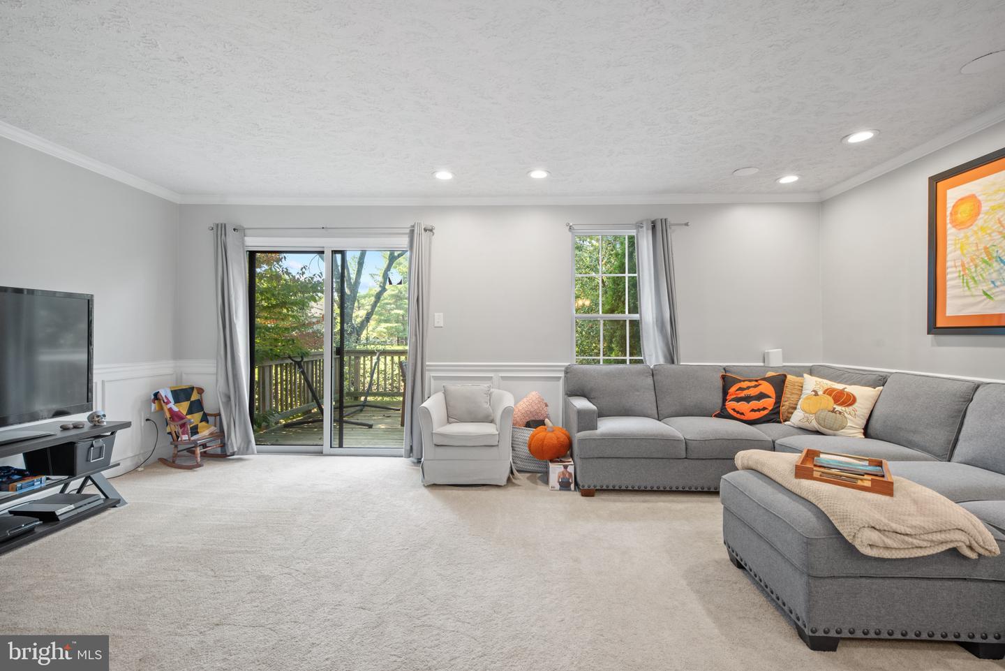 5559 Foxhall Ct