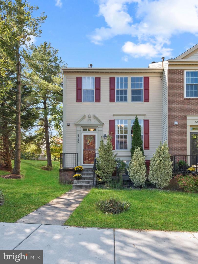 5559 Foxhall Ct