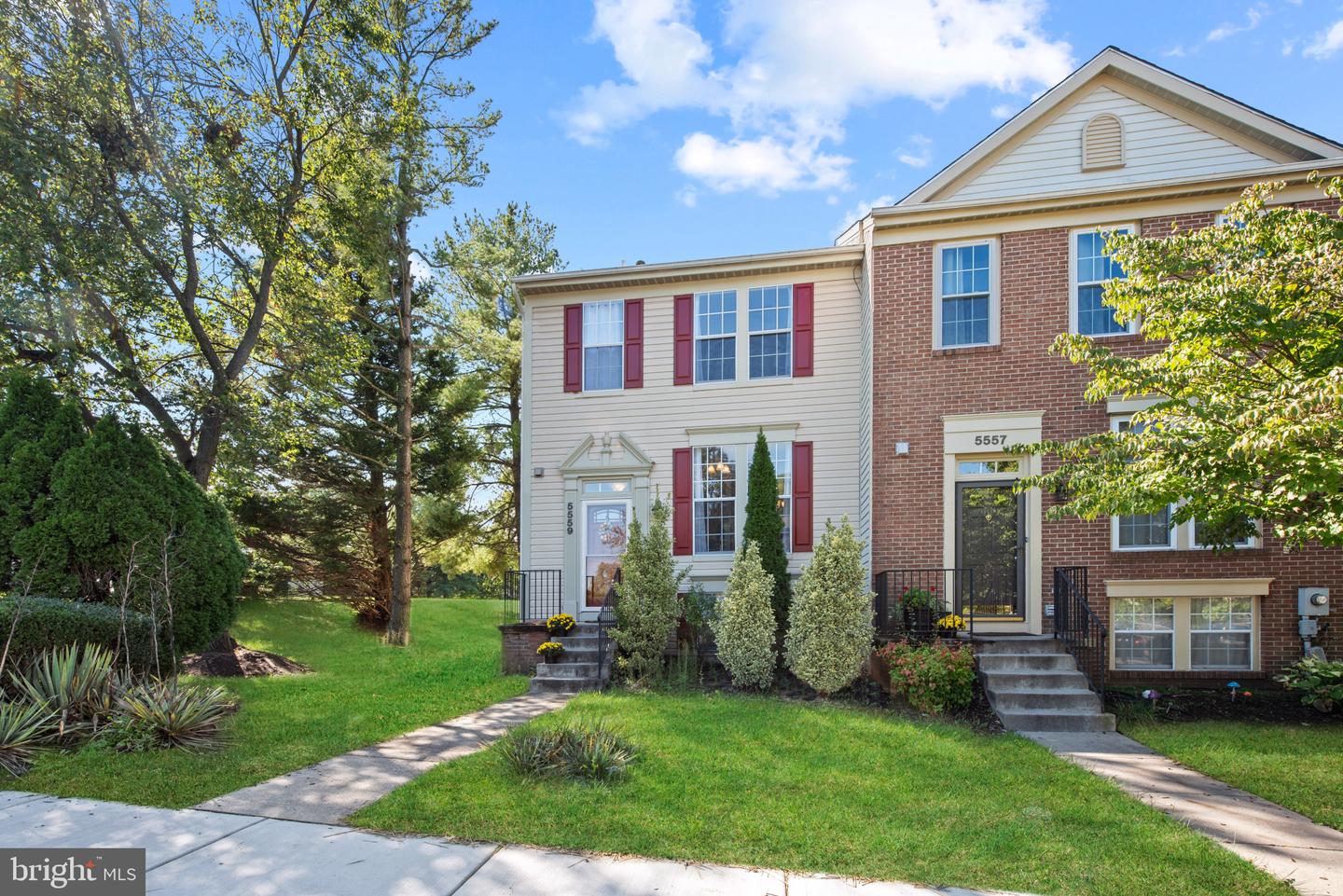 5559 Foxhall Ct