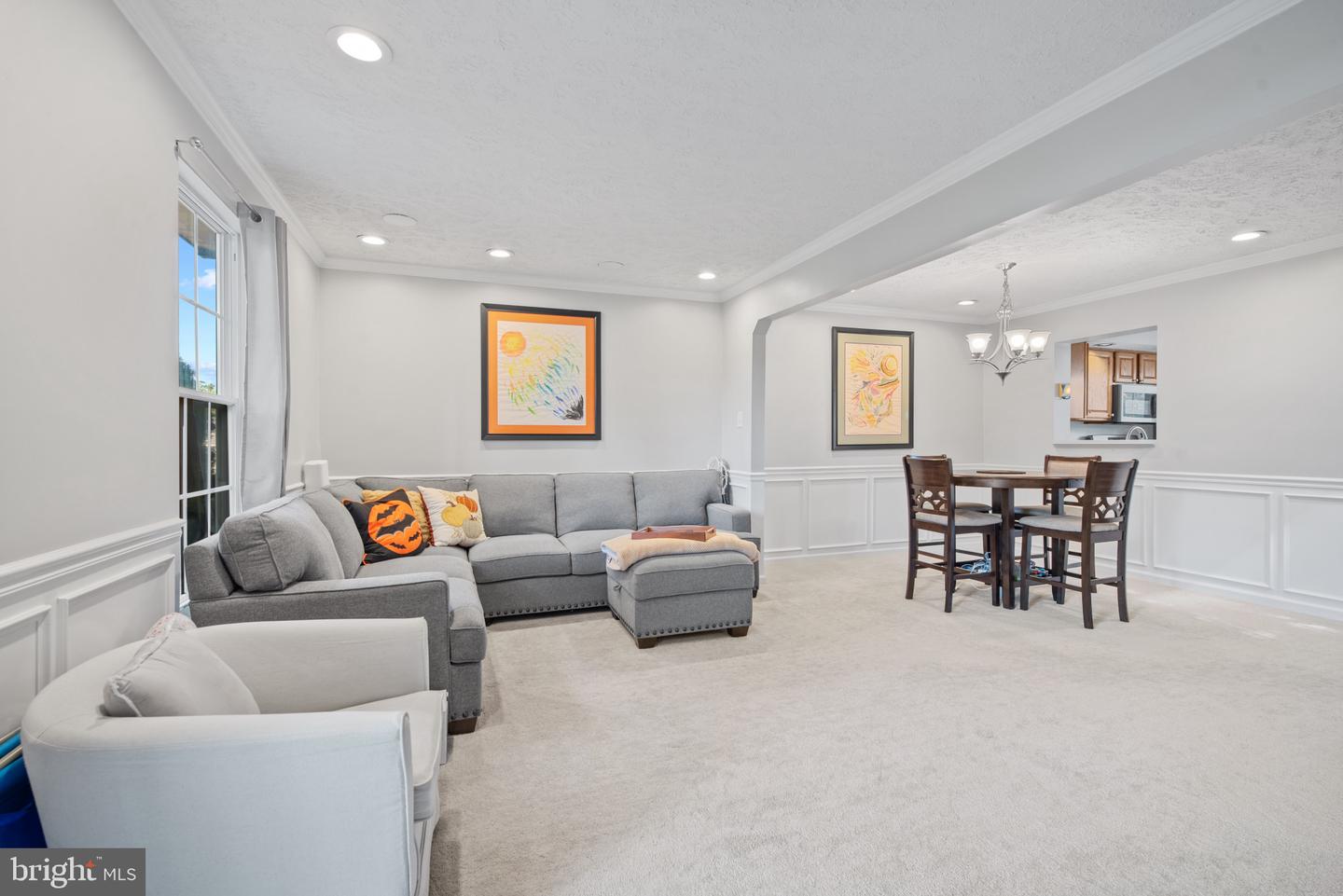 5559 Foxhall Ct