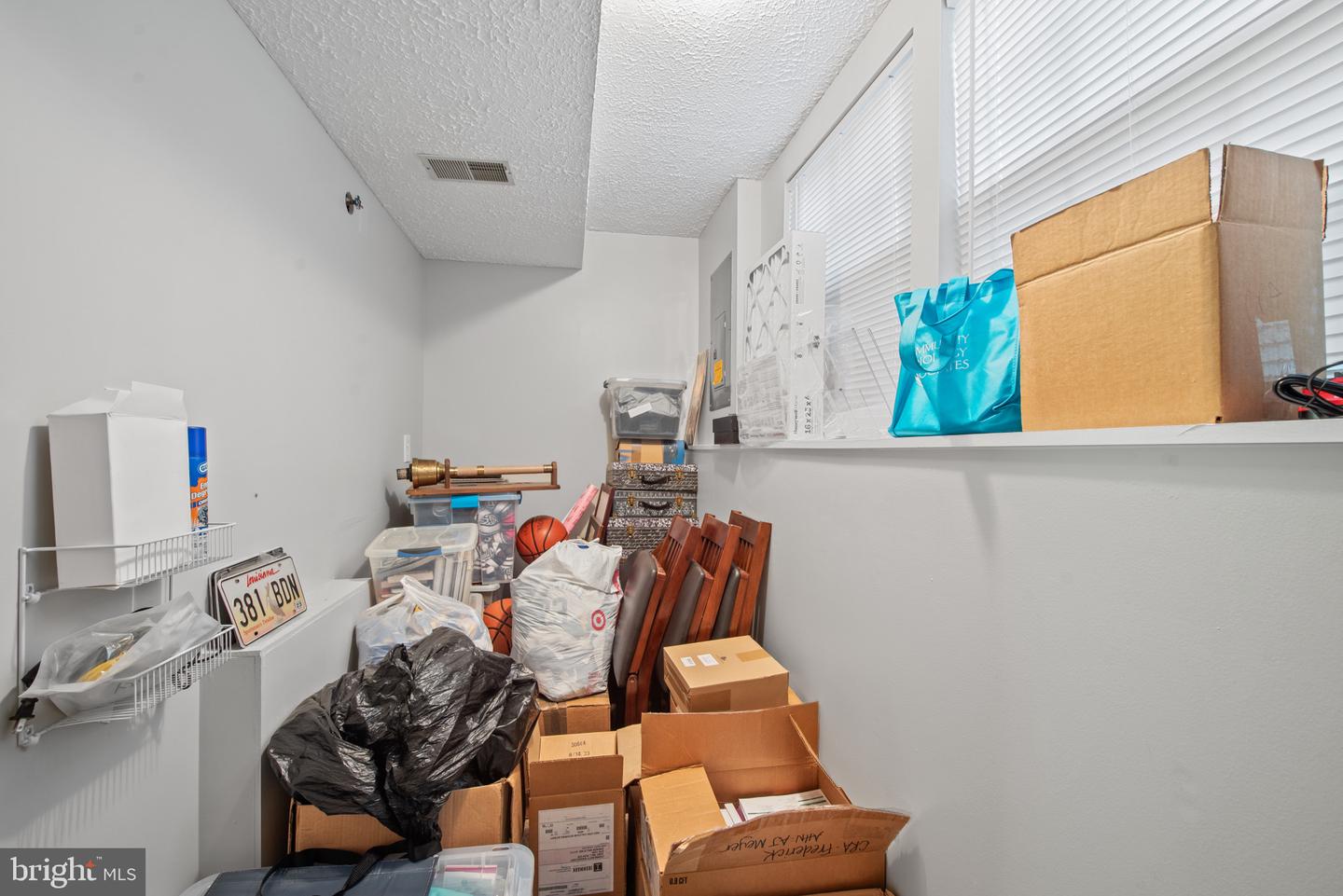 5559 Foxhall Ct