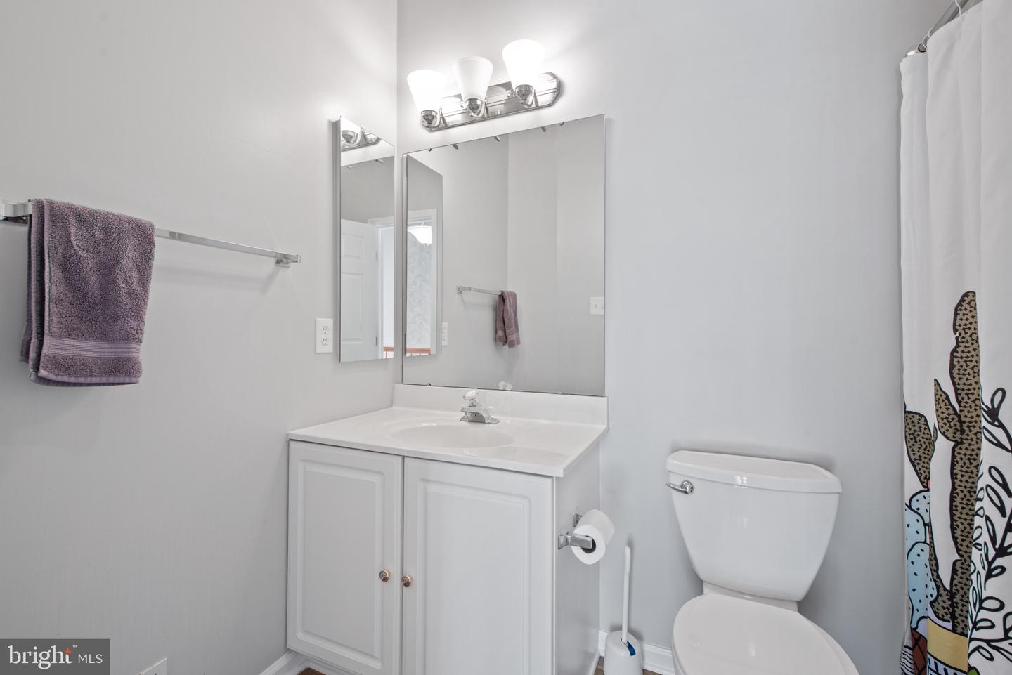 5559 Foxhall Ct