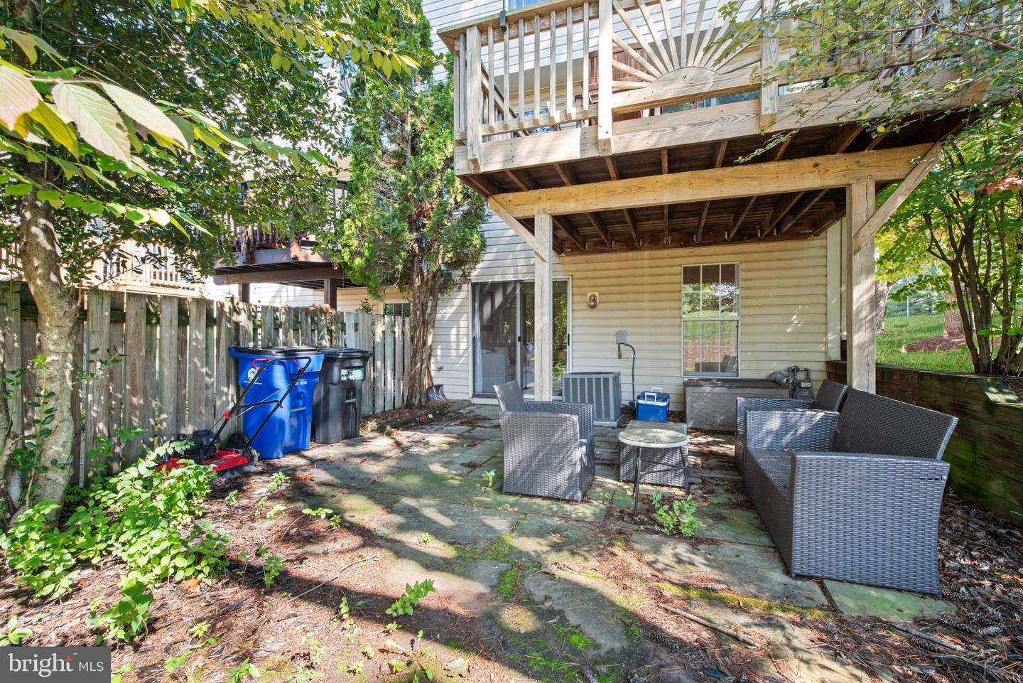 5559 Foxhall Ct
