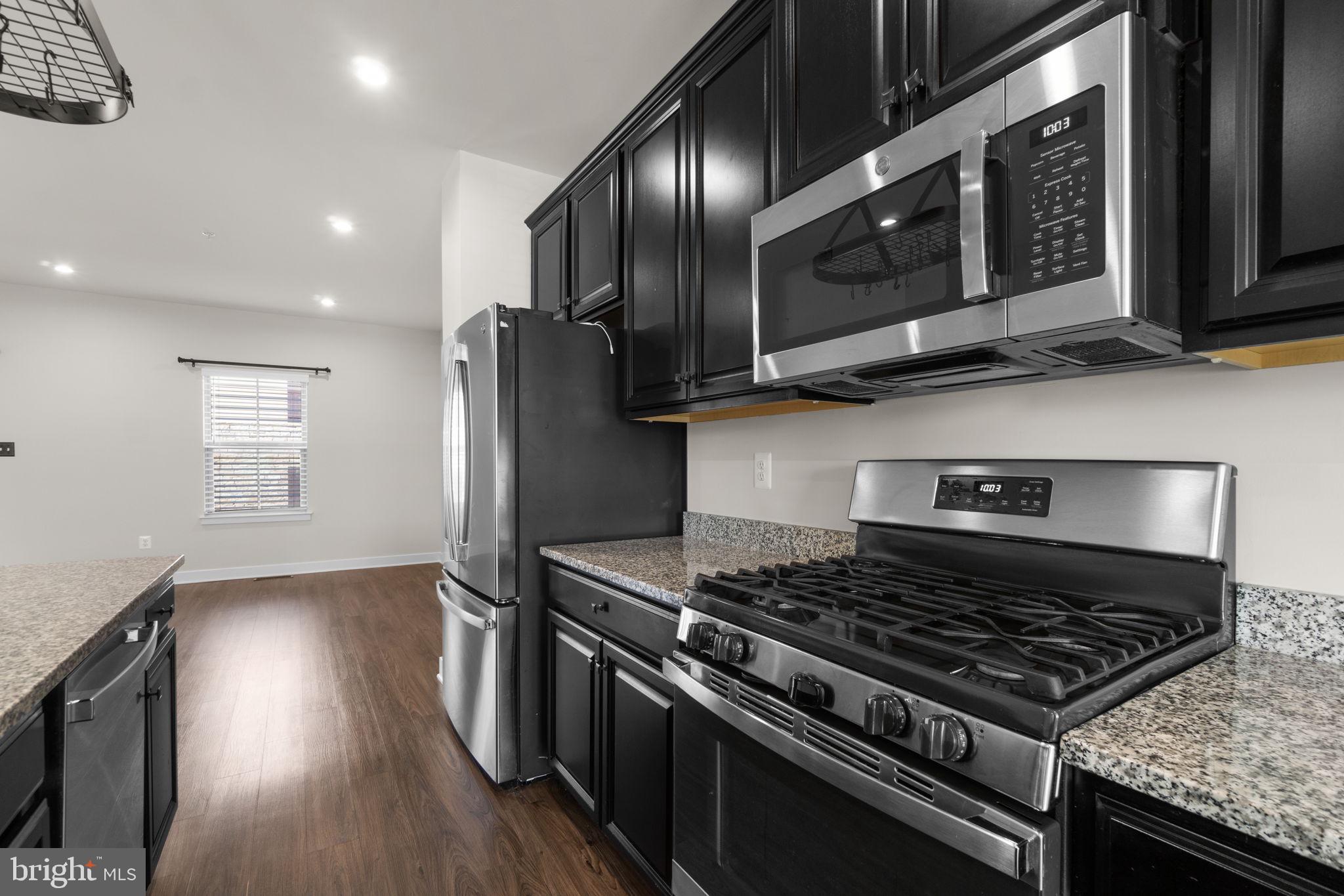 5962 Pecking Stone St