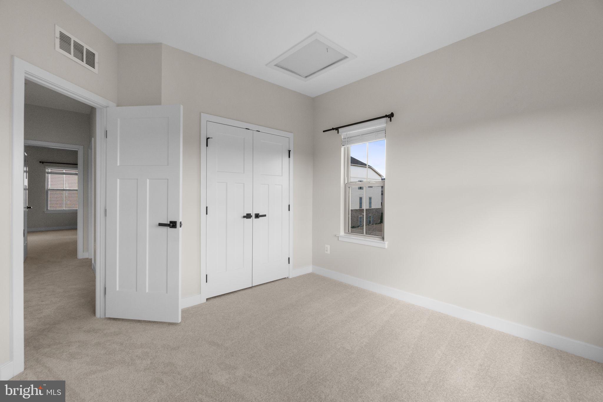 5962 Pecking Stone St