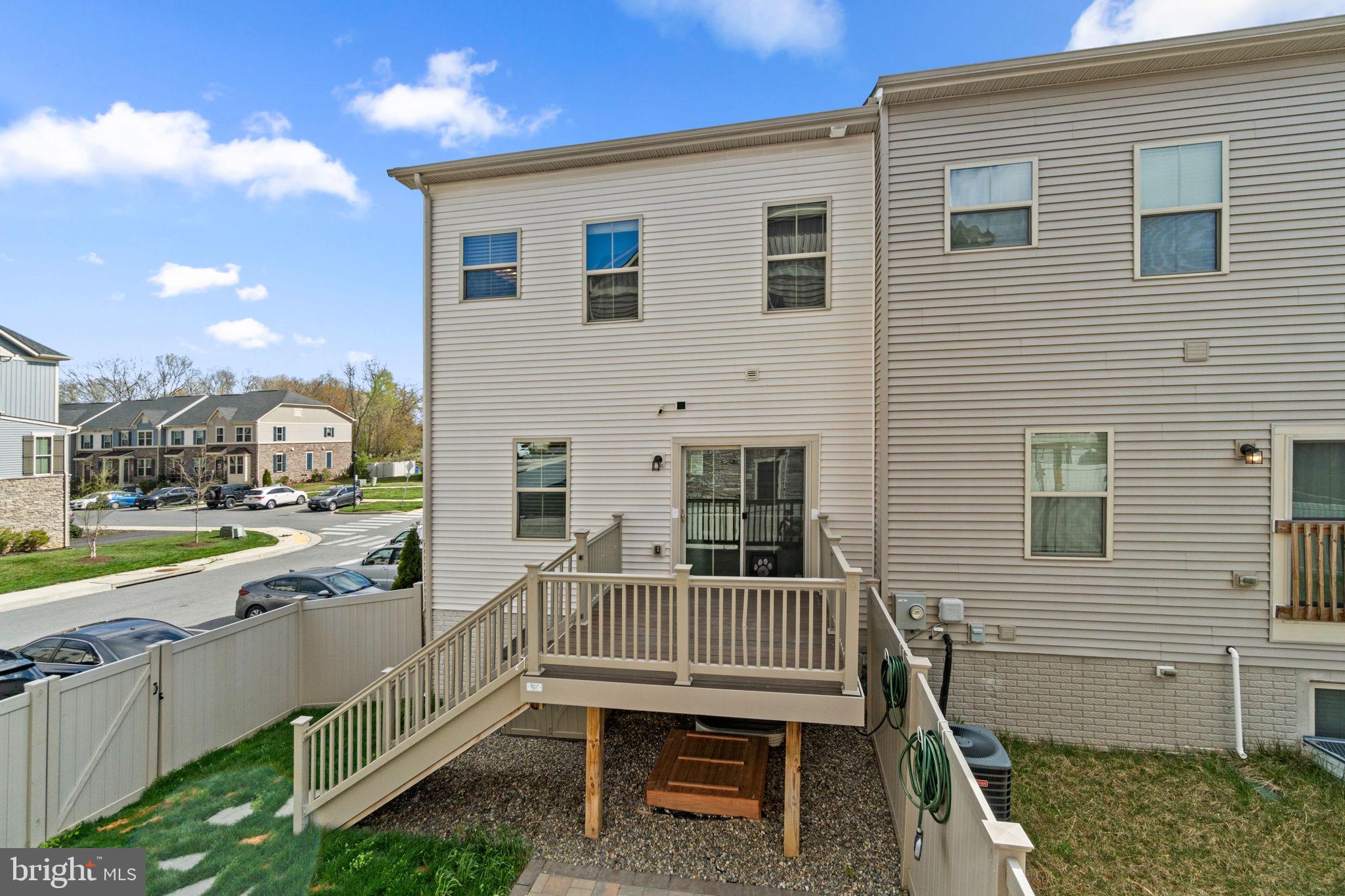 5962 Pecking Stone St