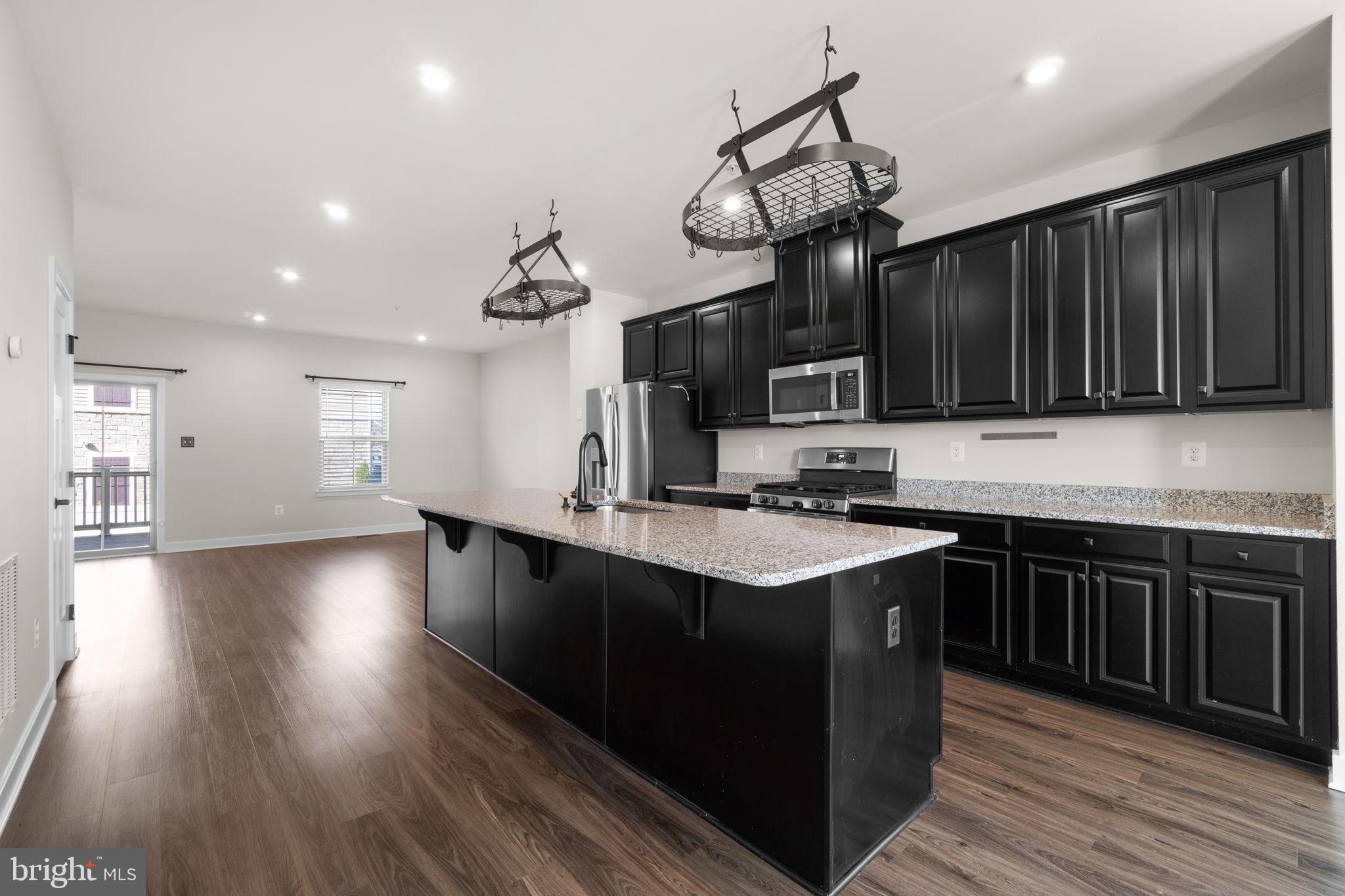 5962 Pecking Stone St