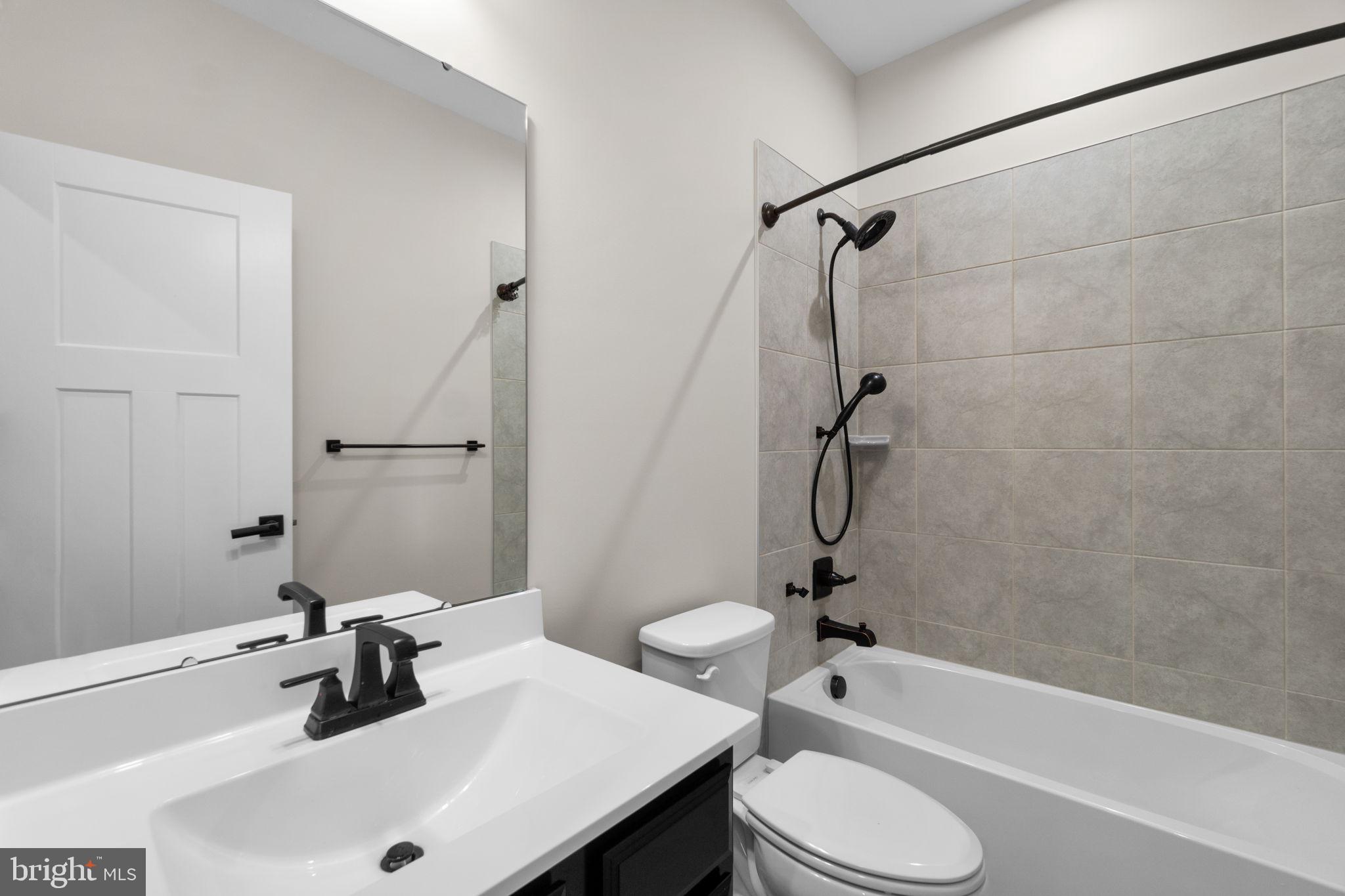 5962 Pecking Stone St