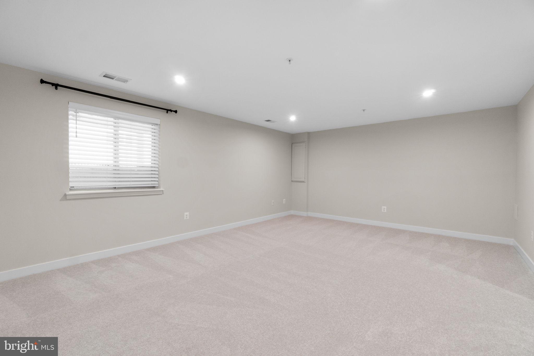 5962 Pecking Stone St