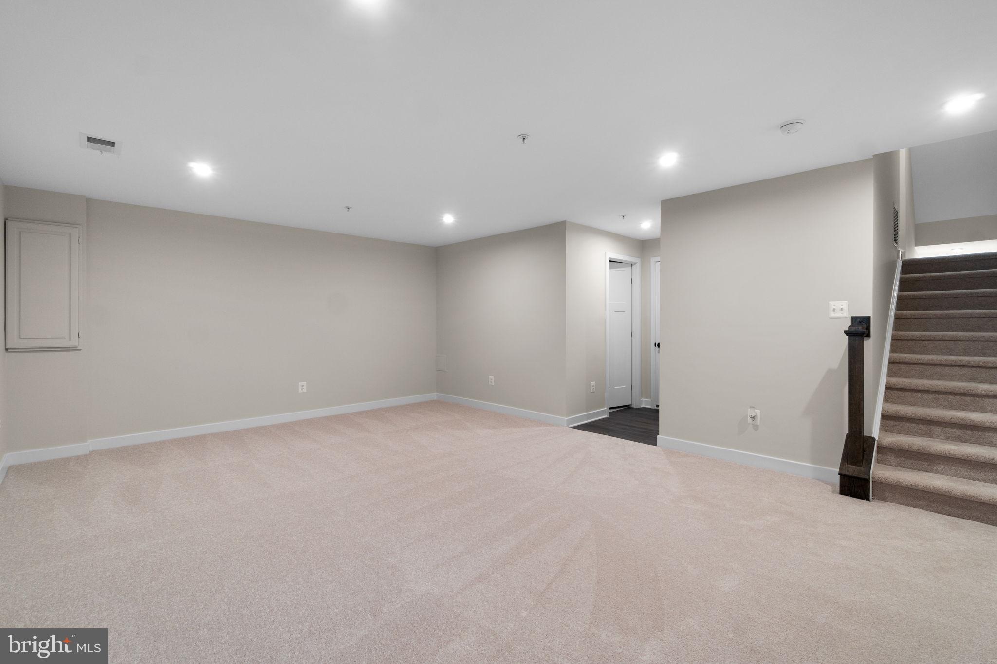 5962 Pecking Stone St