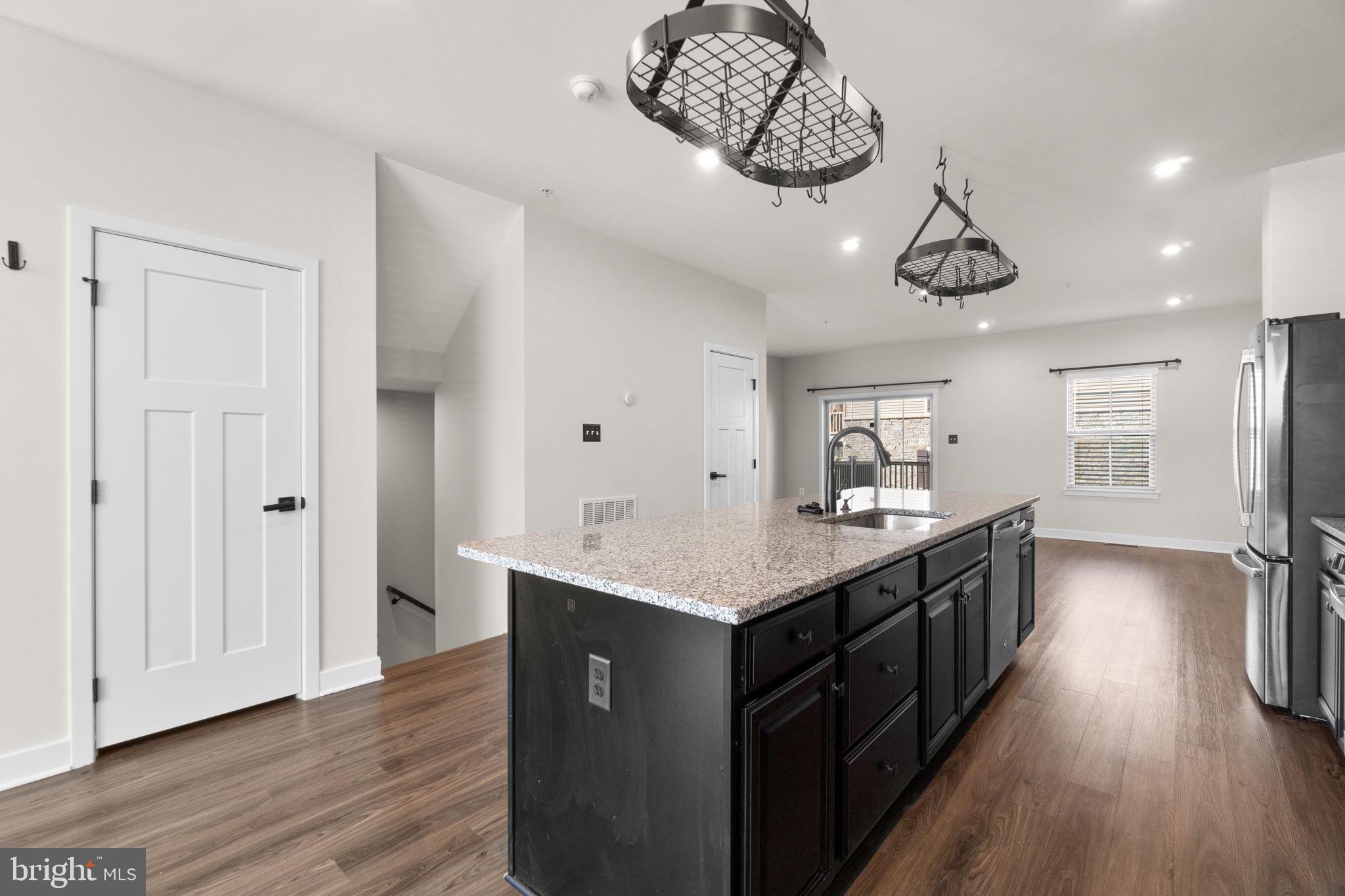 5962 Pecking Stone St