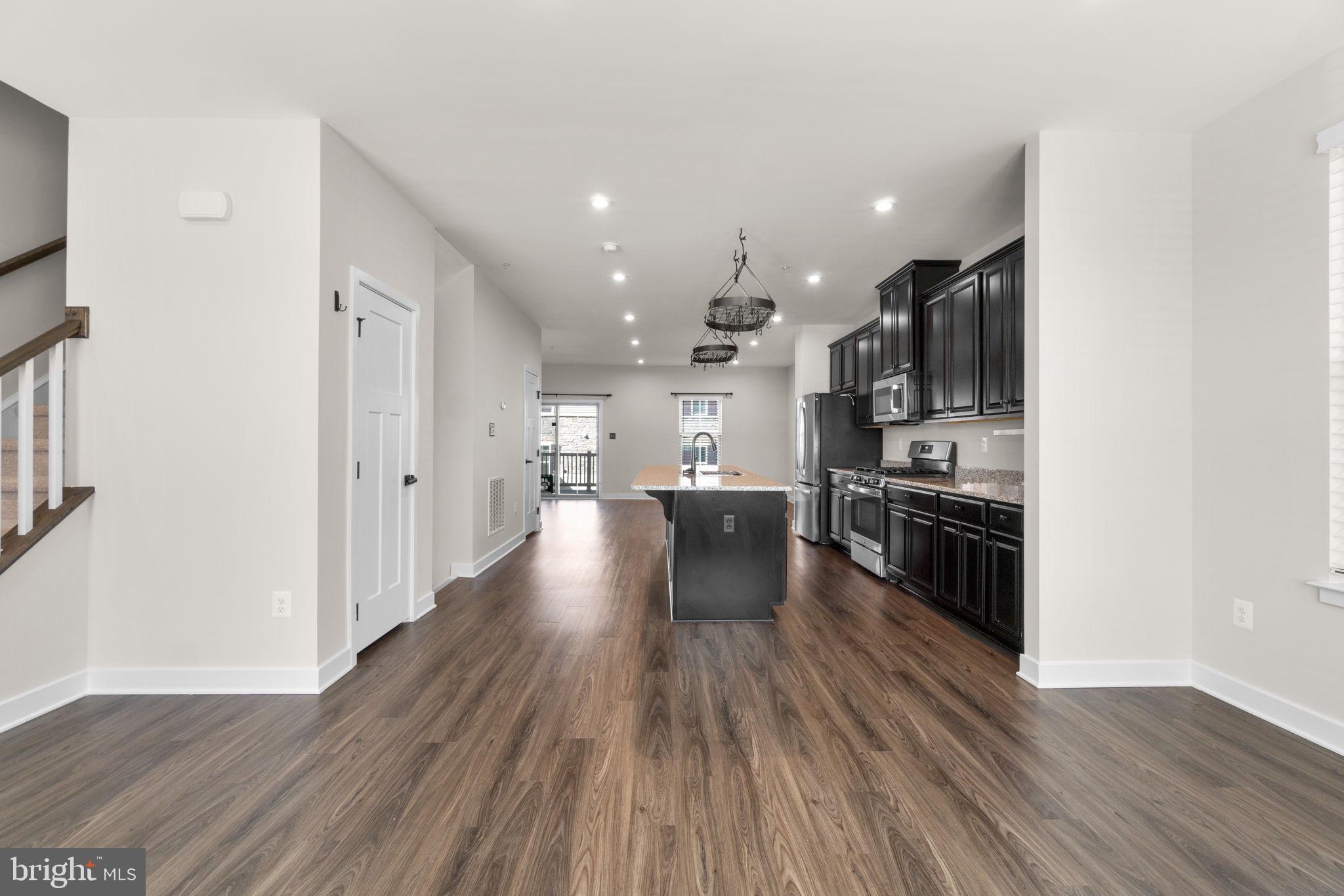 5962 Pecking Stone St