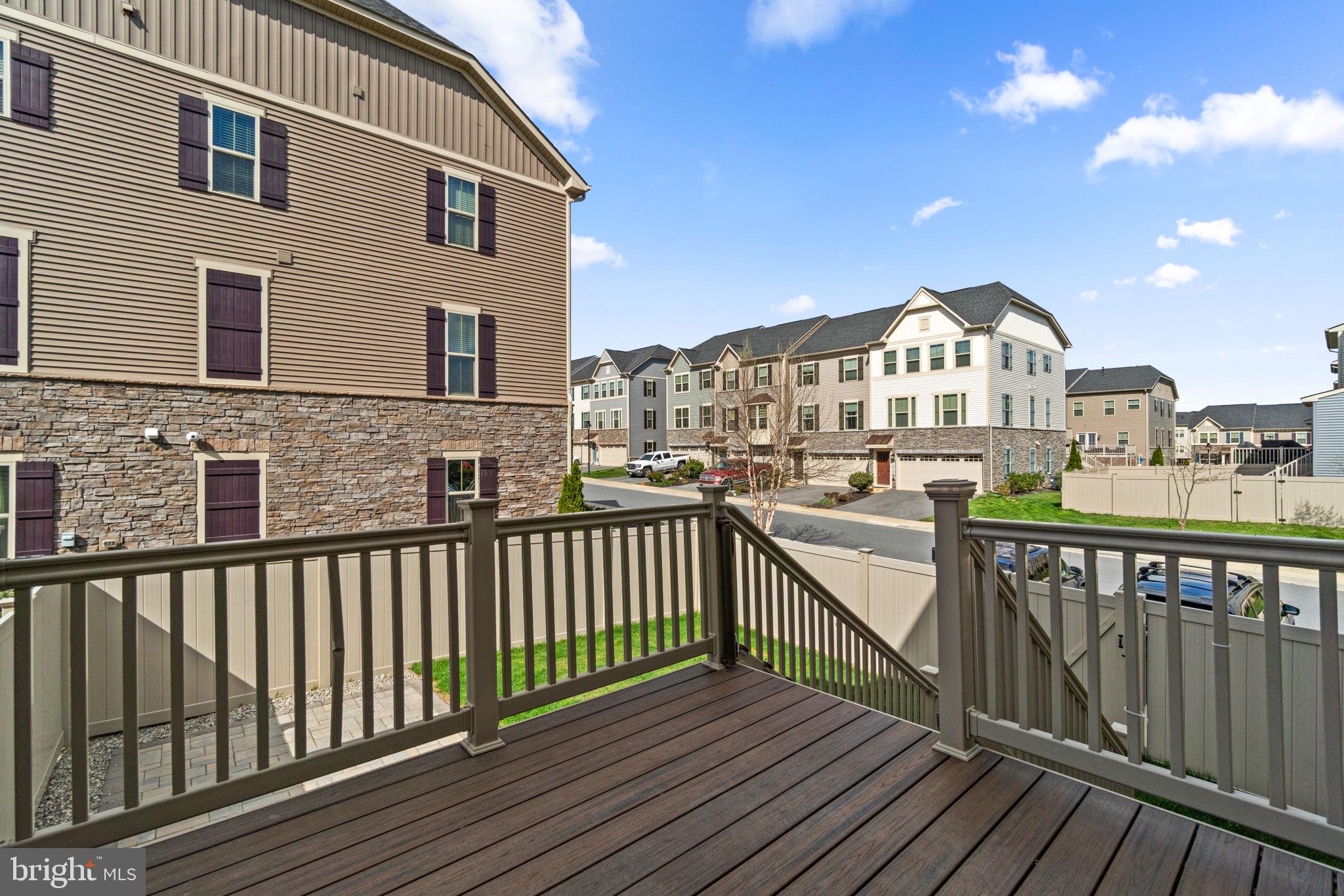 5962 Pecking Stone St