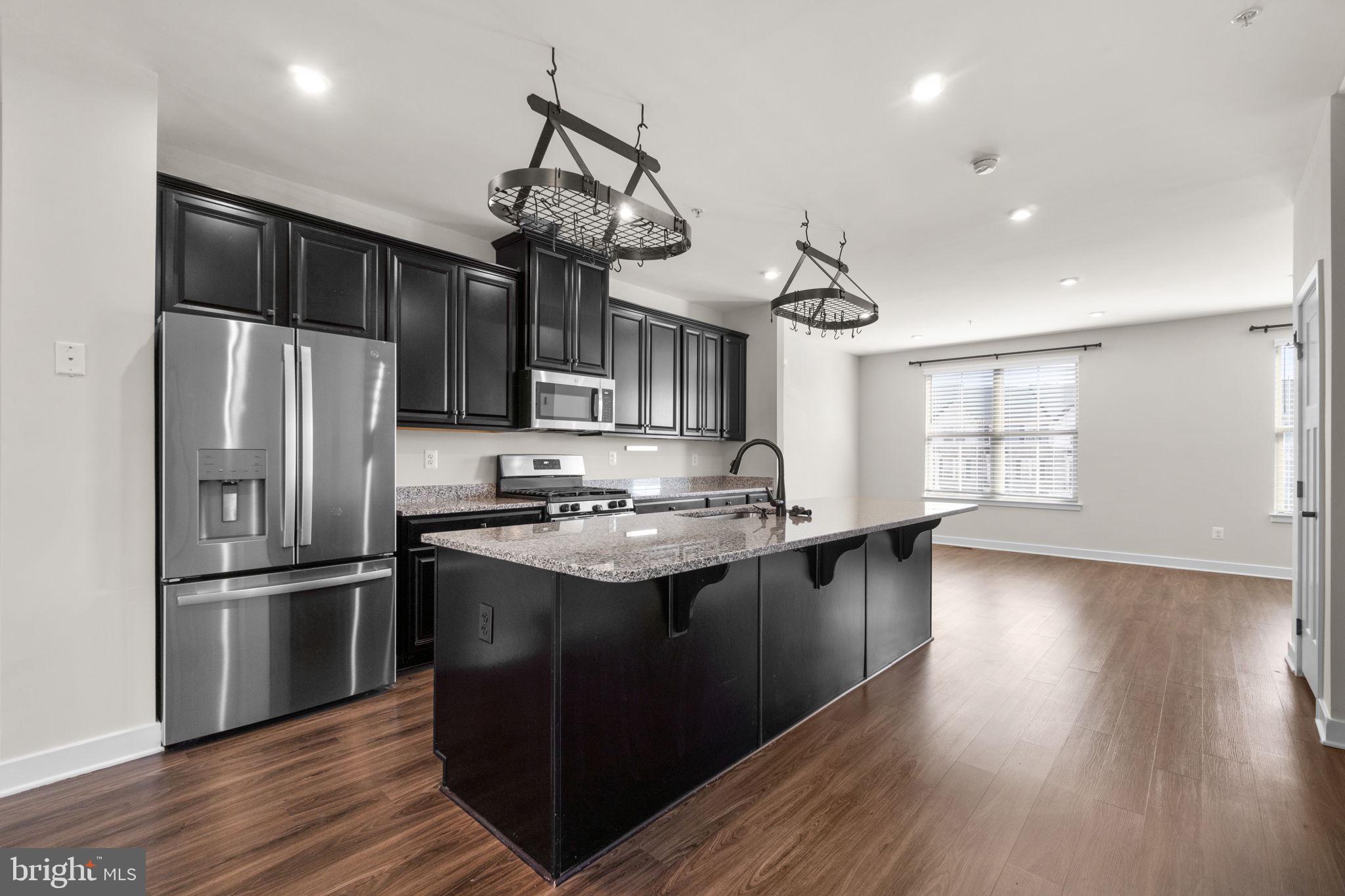 5962 Pecking Stone St