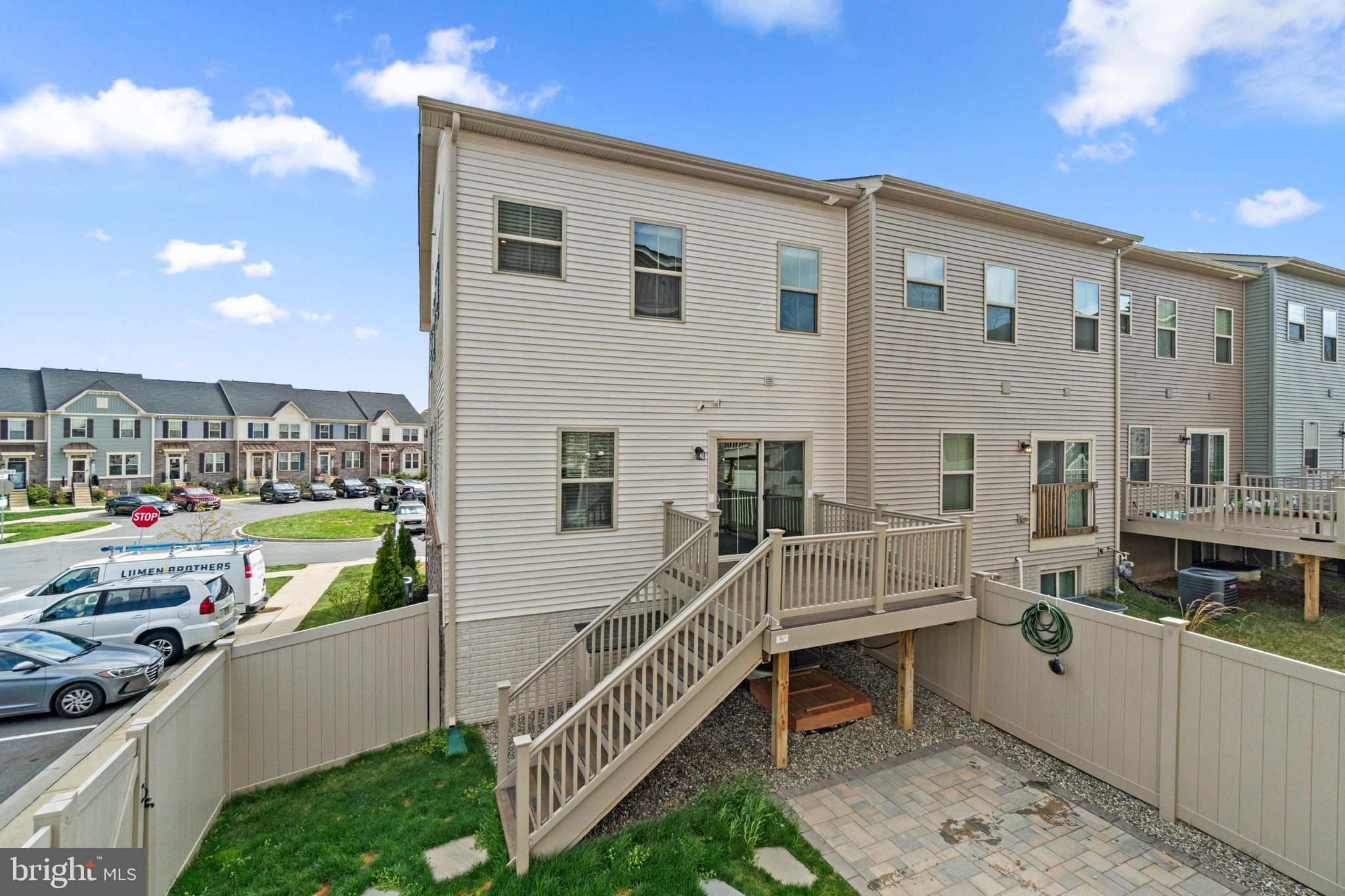 5962 Pecking Stone St