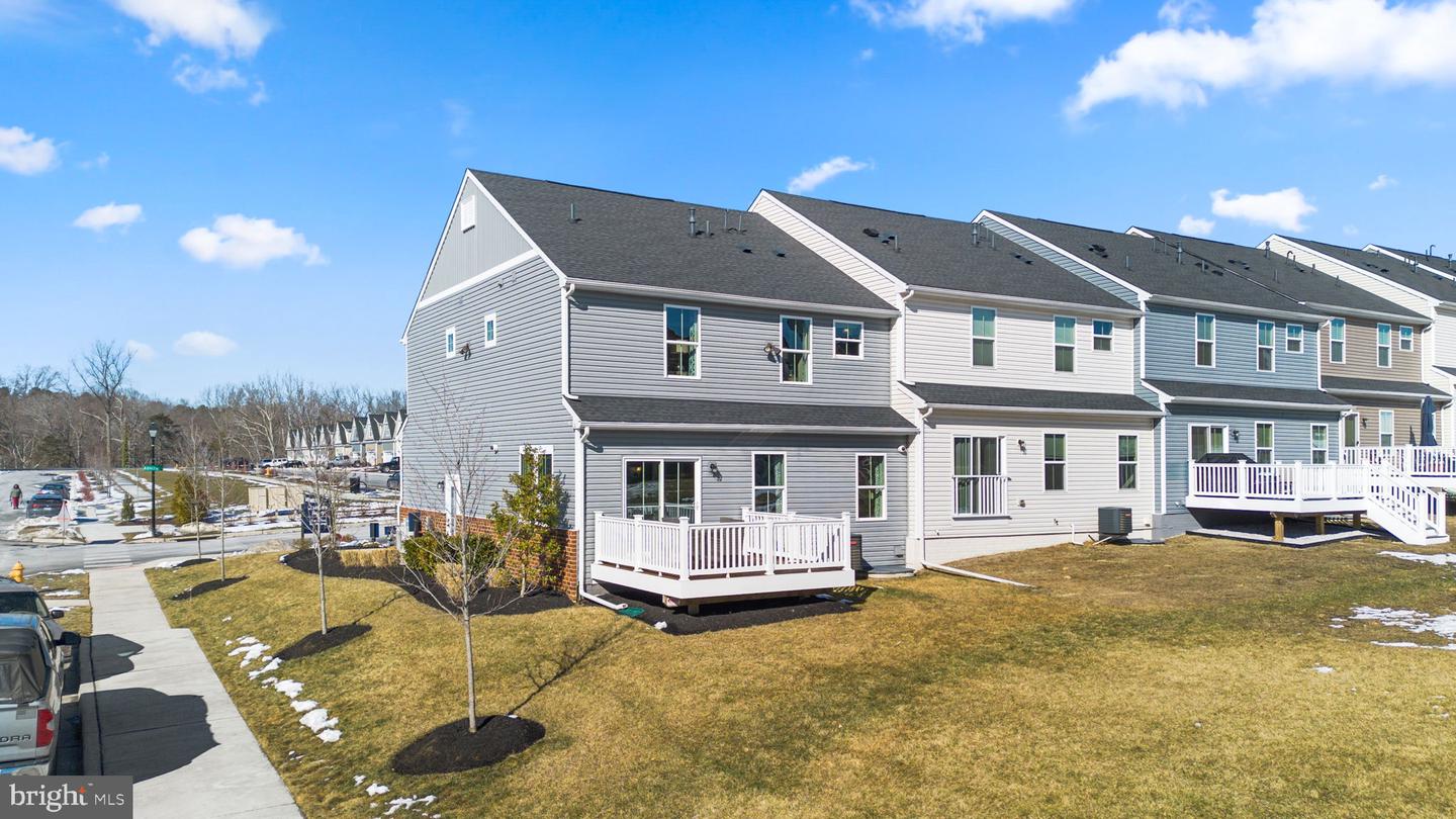 2534 Admiral Ln