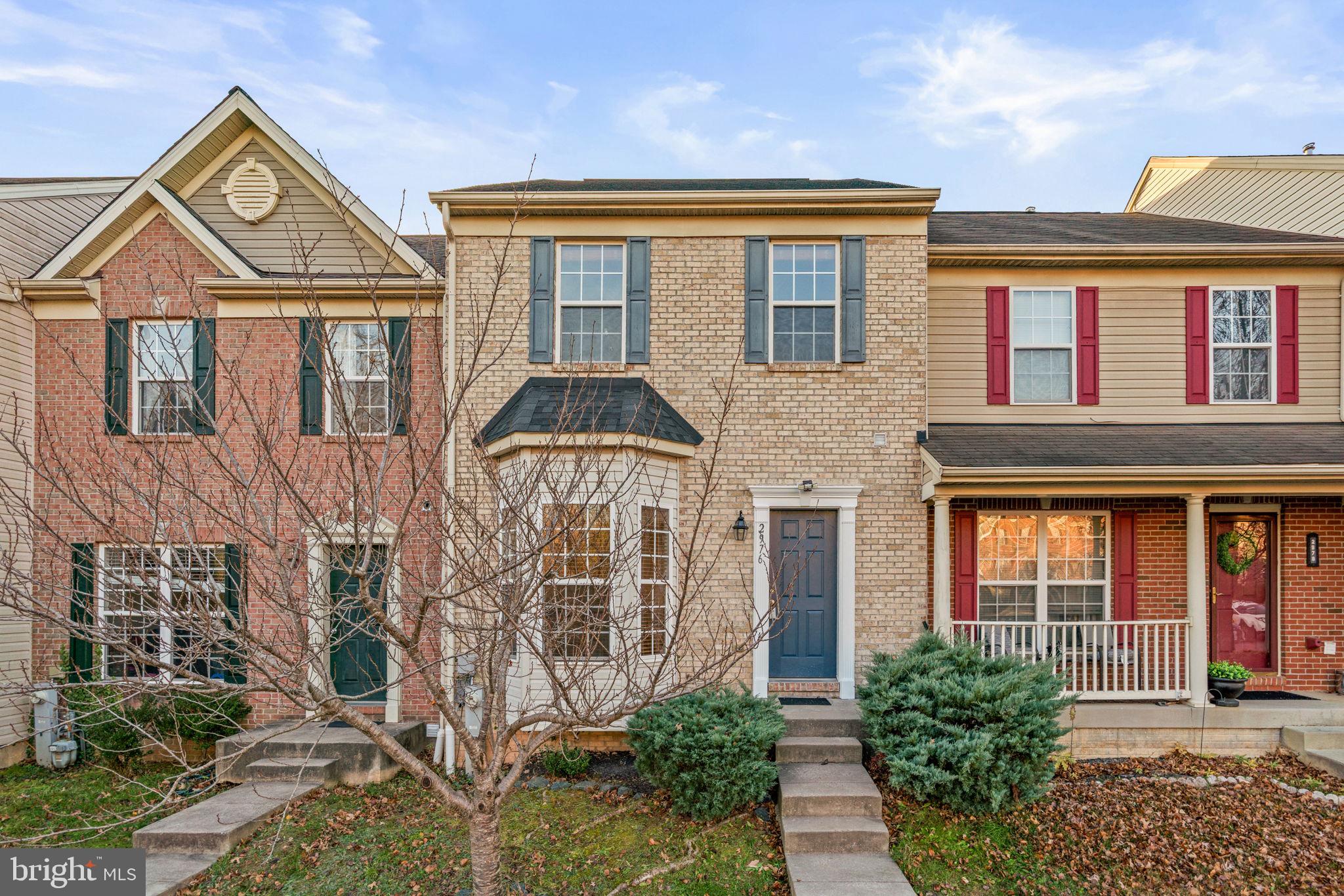 2976 RAKING LEAF DRIVE