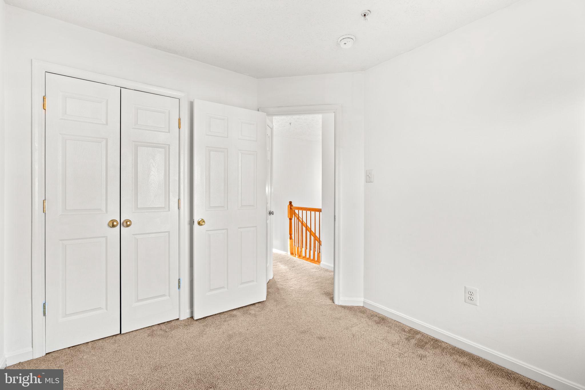 2976 RAKING LEAF DRIVE