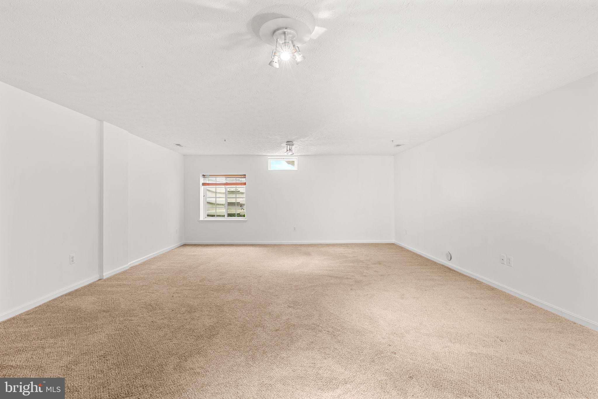 2976 RAKING LEAF DRIVE