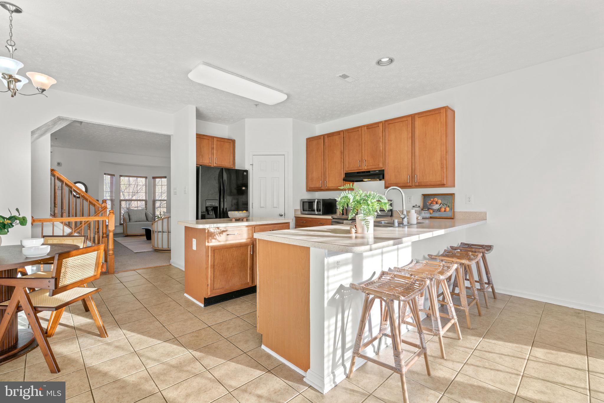 2976 RAKING LEAF DRIVE