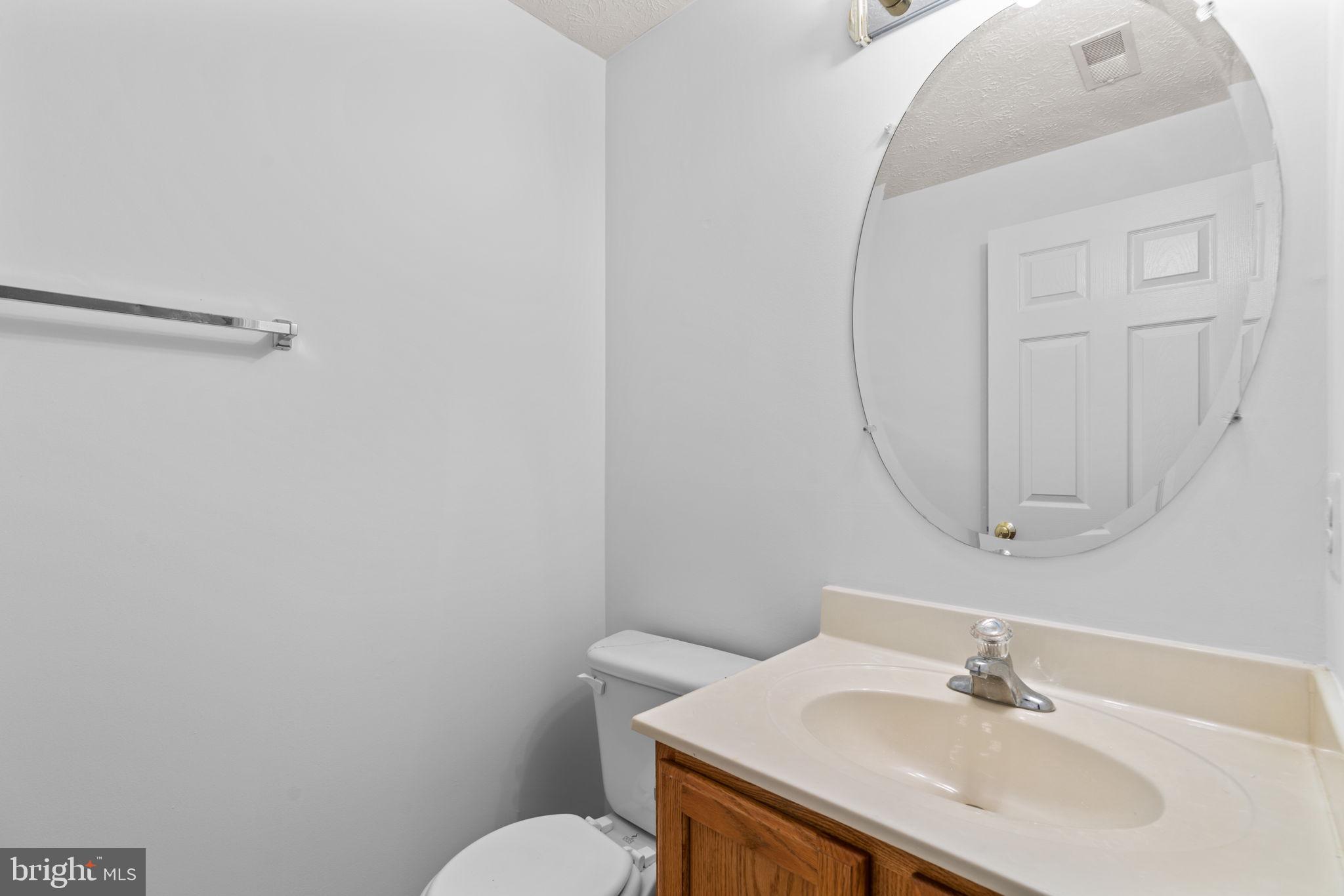 2976 RAKING LEAF DRIVE