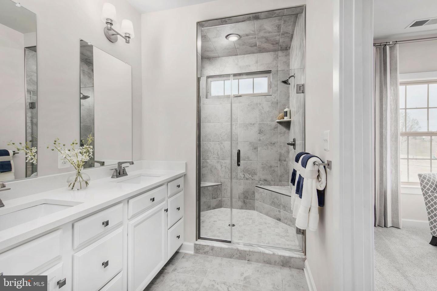 4091 DORSEY'S RIDGE SQUARE