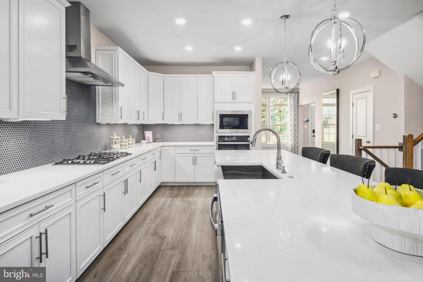 4091 DORSEY'S RIDGE SQUARE