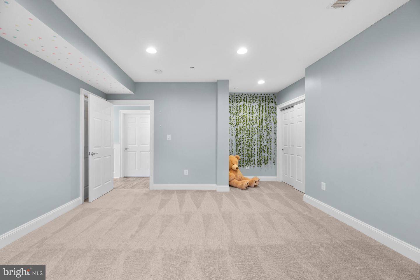 12201 RUNNING FENCE LANE