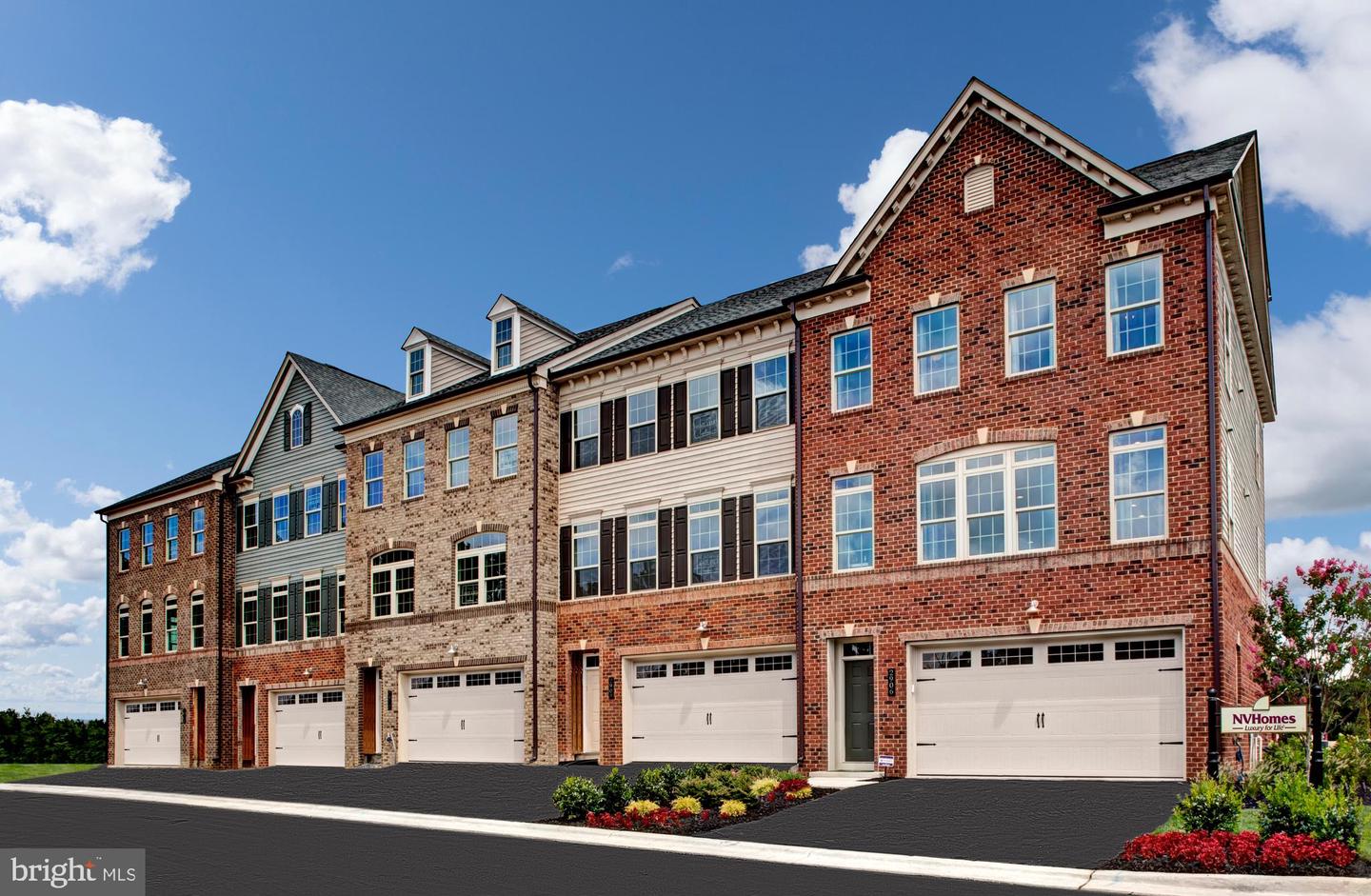 4061 DORSEY'S RIDGE SQUARE