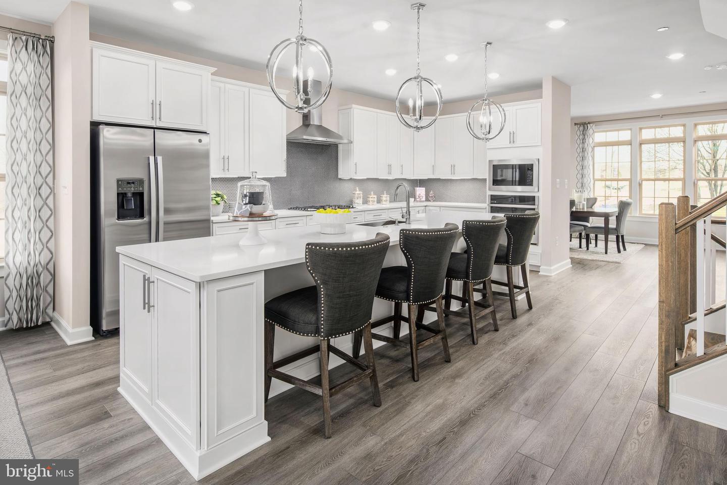 4061 DORSEY'S RIDGE SQUARE