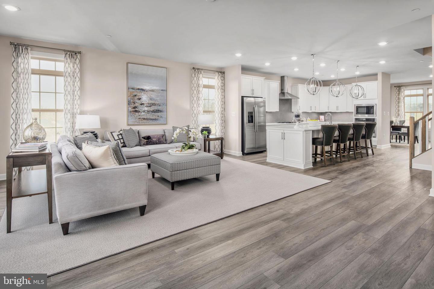 4061 DORSEY'S RIDGE SQUARE