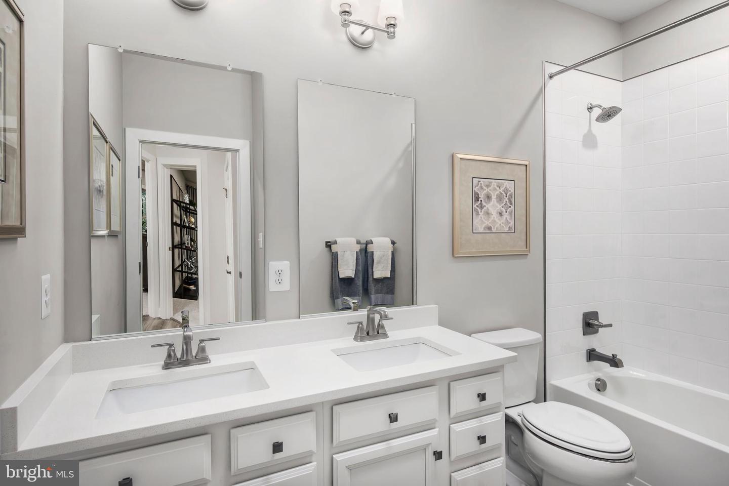 4061 DORSEY'S RIDGE SQUARE