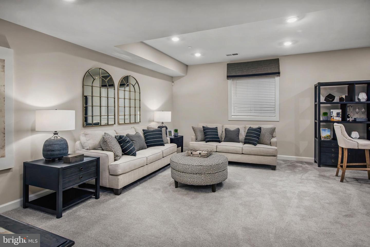 4061 DORSEY'S RIDGE SQUARE