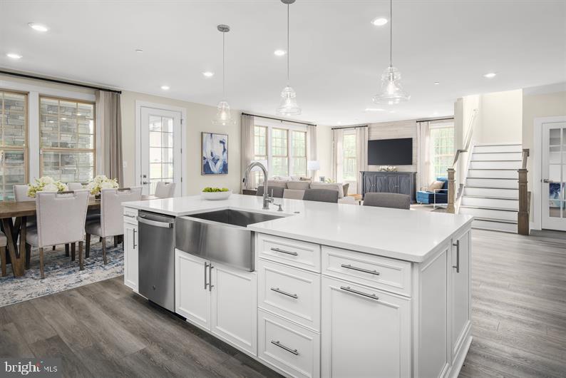 3633 WESTMOUNT PARKWAY