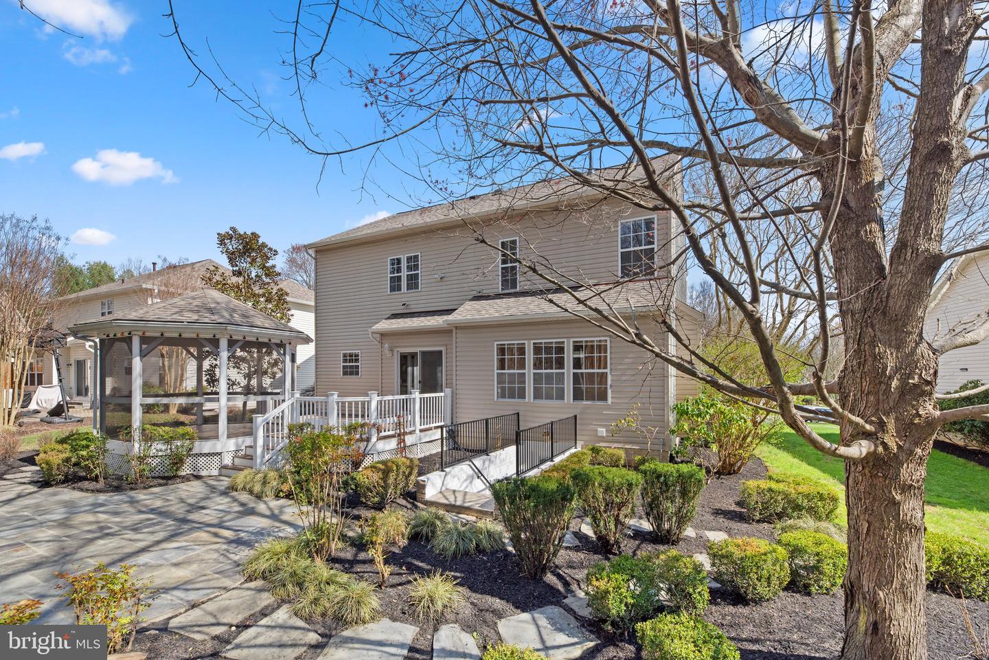 6112 RIPPLING TIDES TERRACE