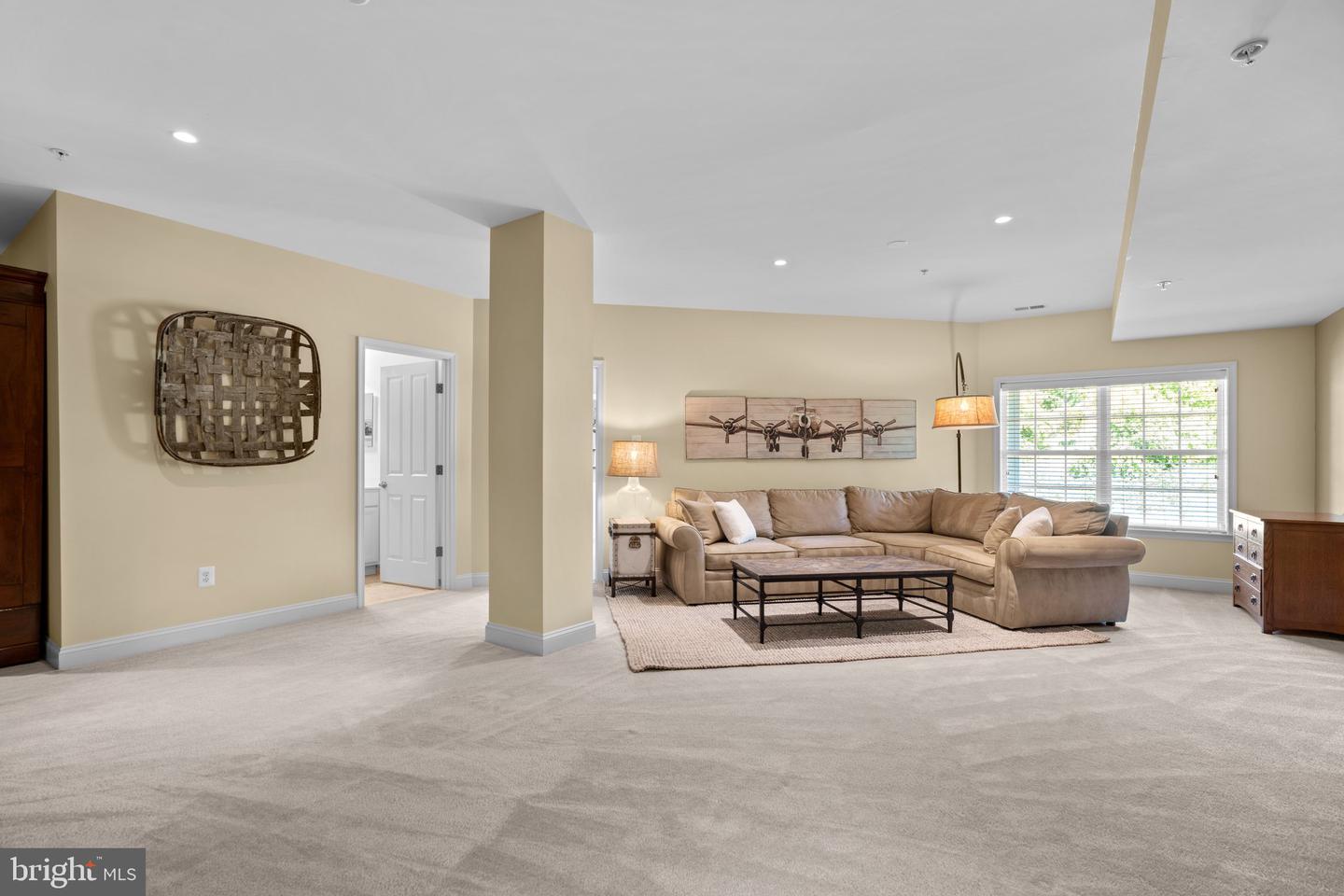 8720 POLISHED PEBBLE WAY