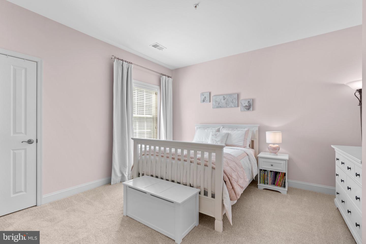 8720 POLISHED PEBBLE WAY