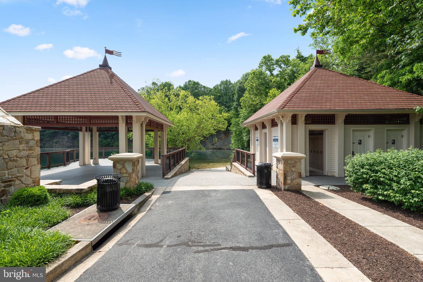 8720 POLISHED PEBBLE WAY