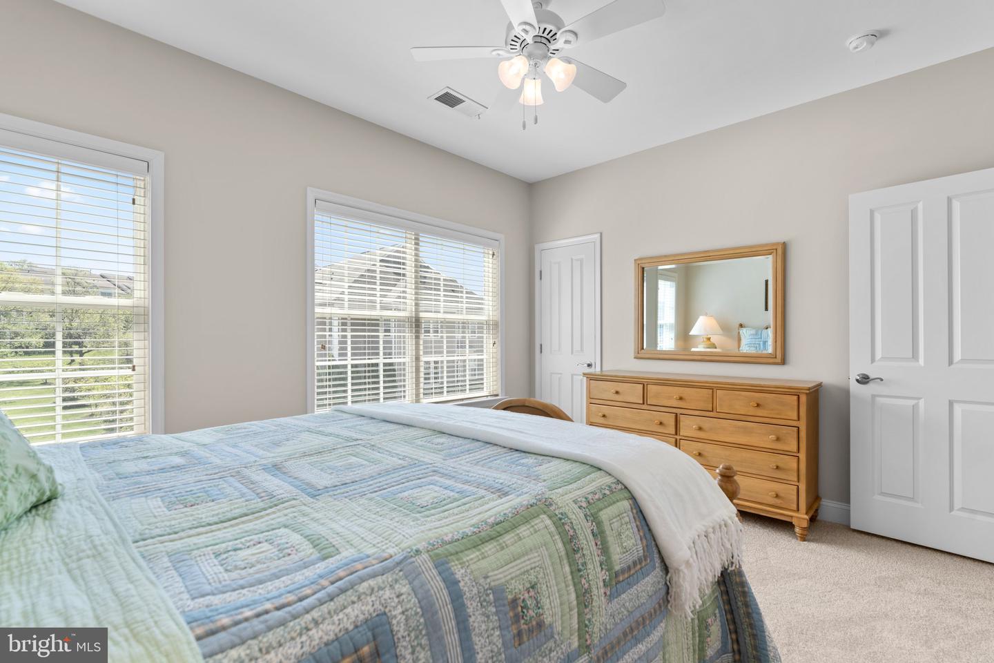 8720 POLISHED PEBBLE WAY