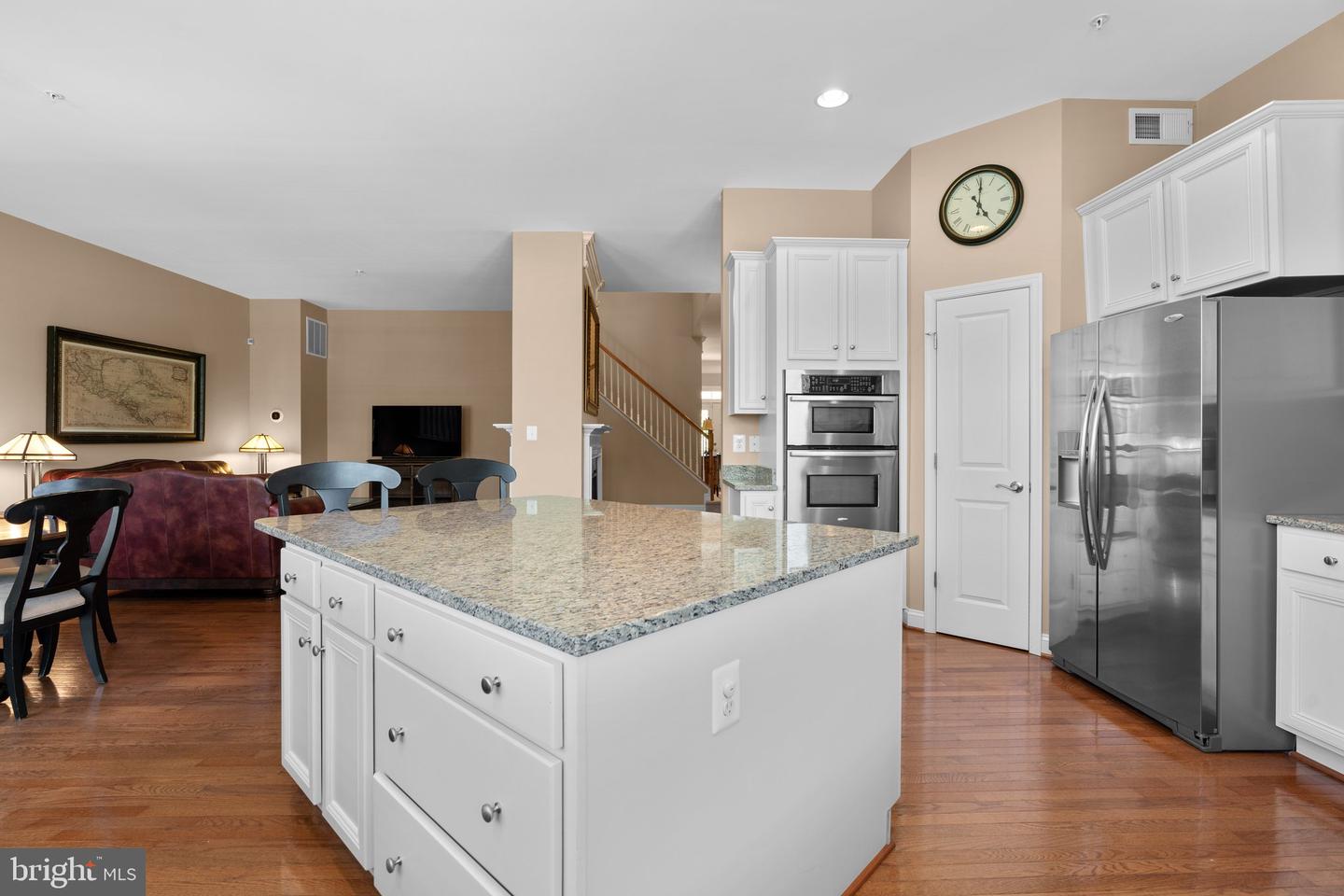 8720 POLISHED PEBBLE WAY