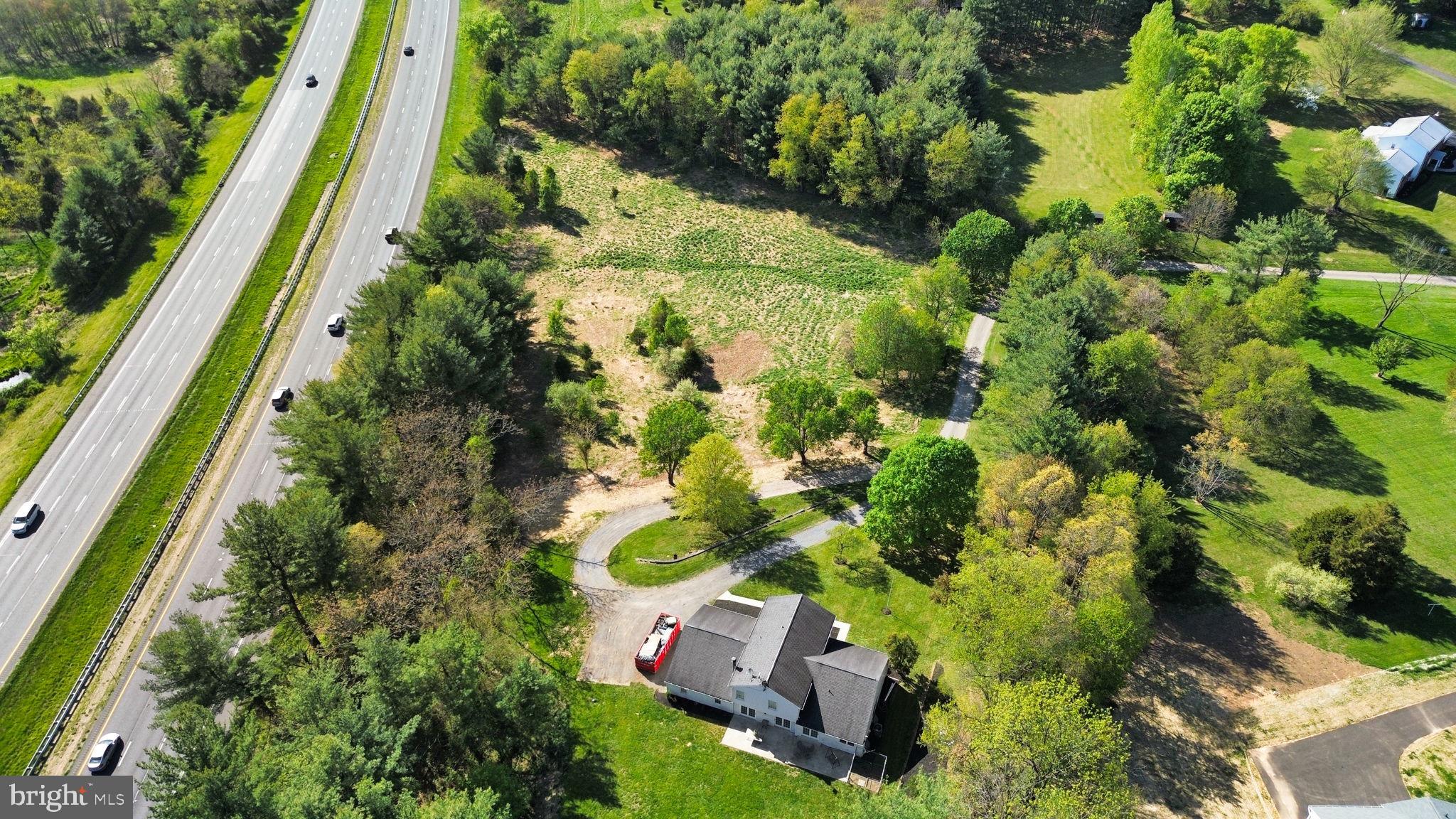 1221 ROUND GATE COURT