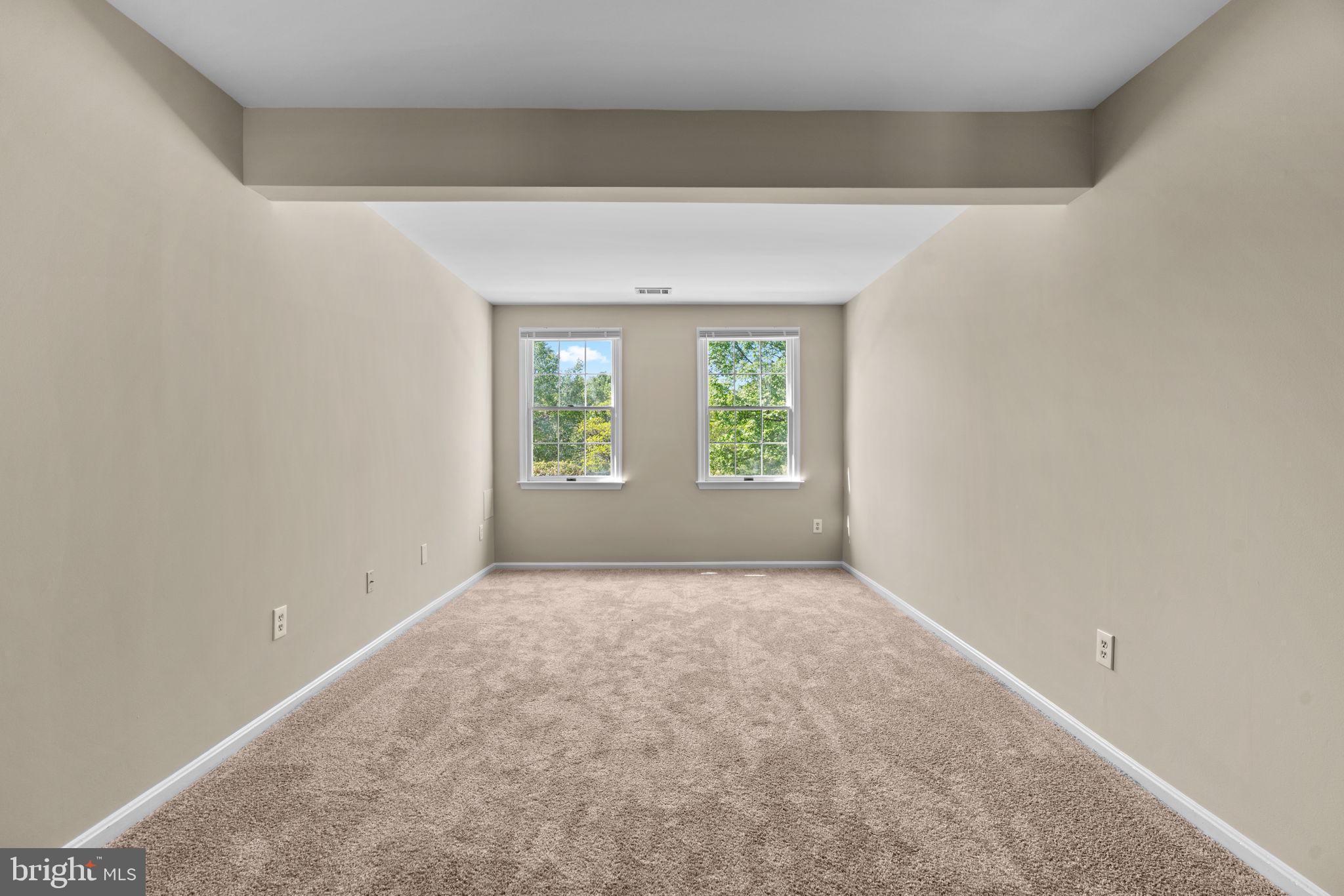 1221 ROUND GATE COURT