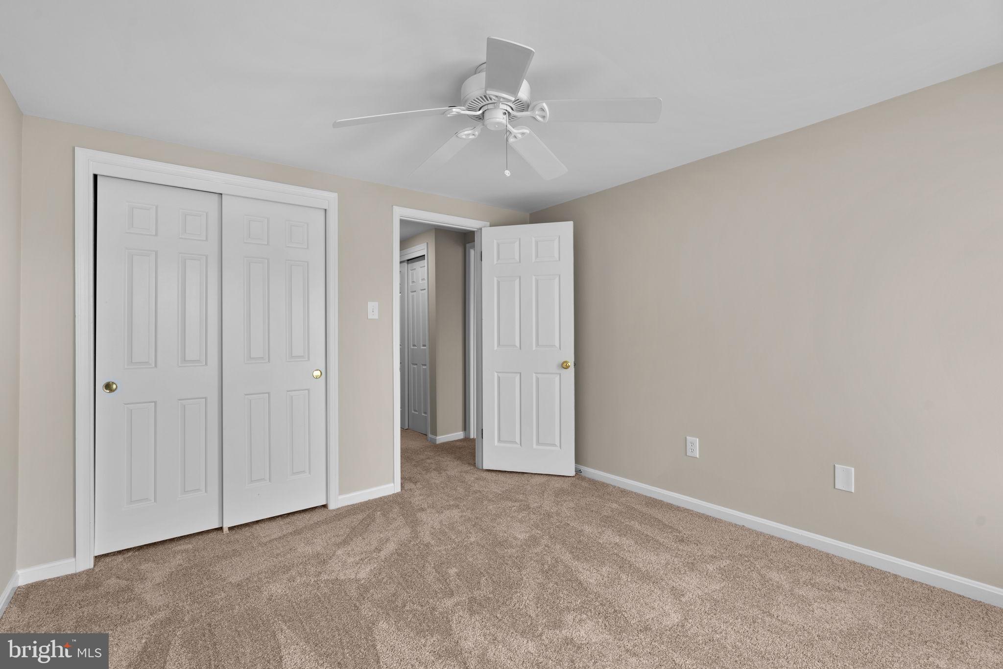 1221 ROUND GATE COURT