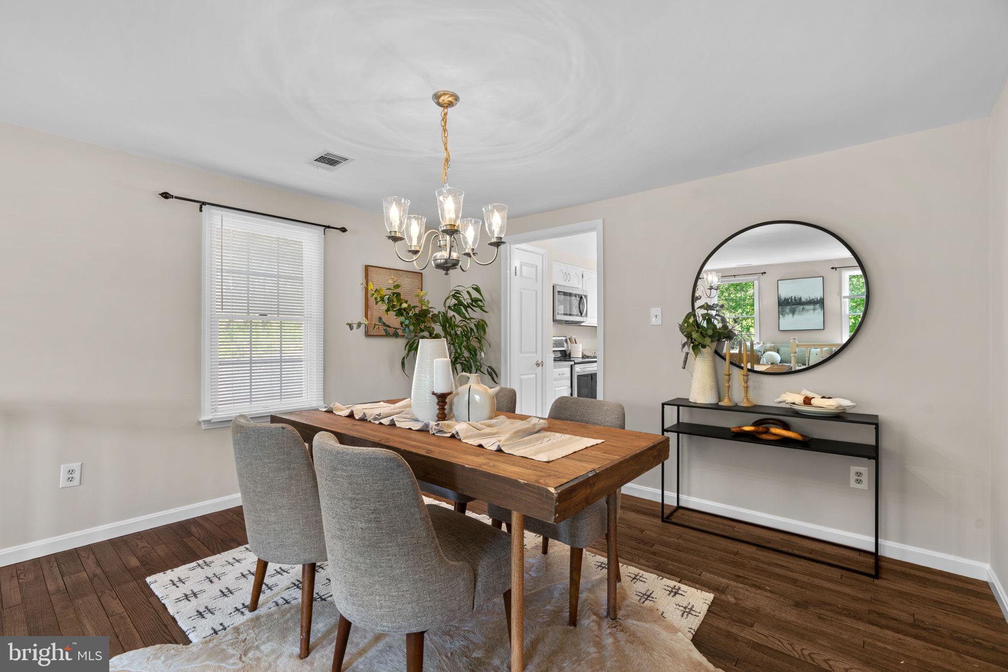 1221 ROUND GATE COURT